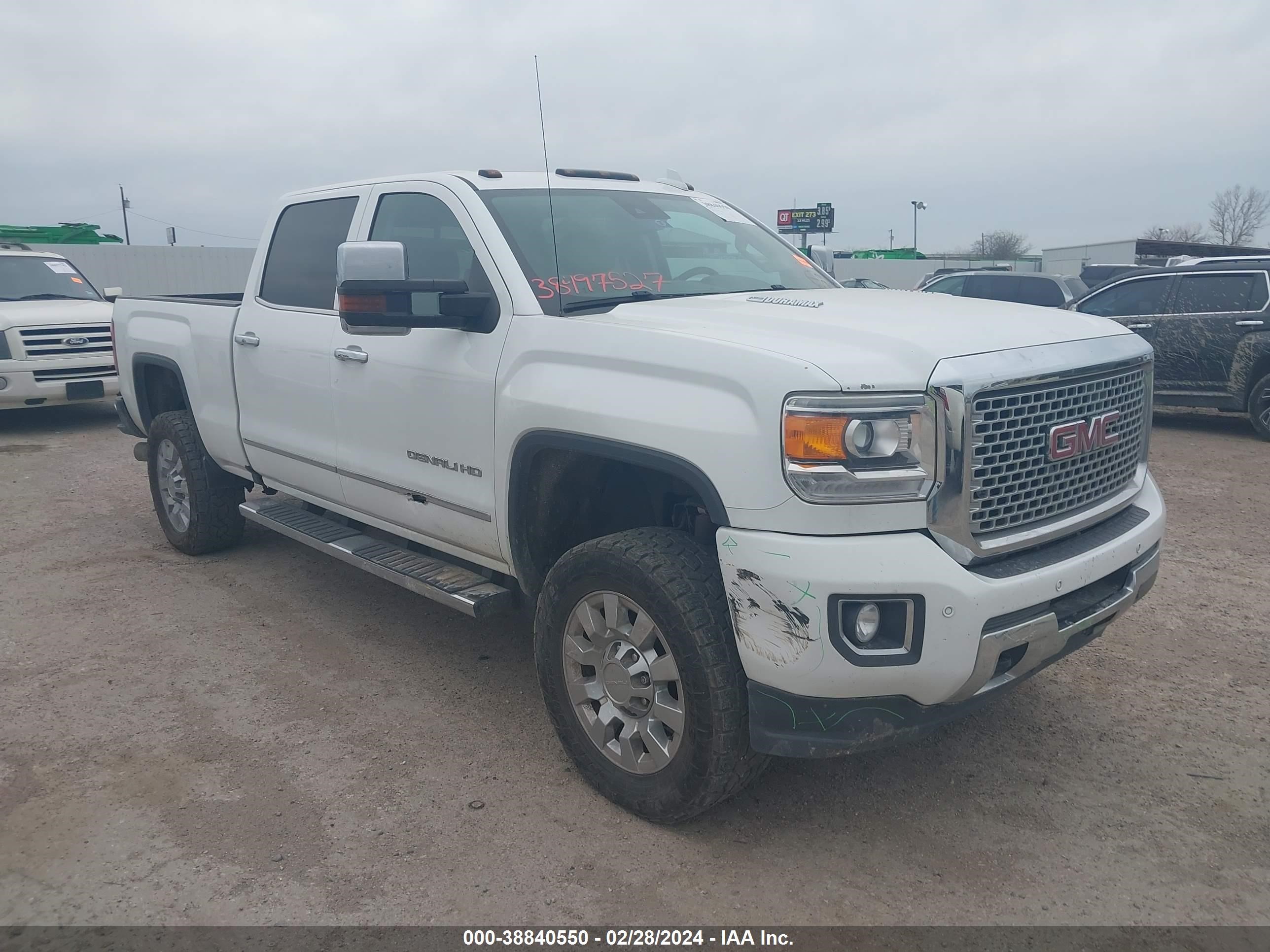 2016 GMC Sierra 2500Hd Denali vin: 1GT12UE81GF186546