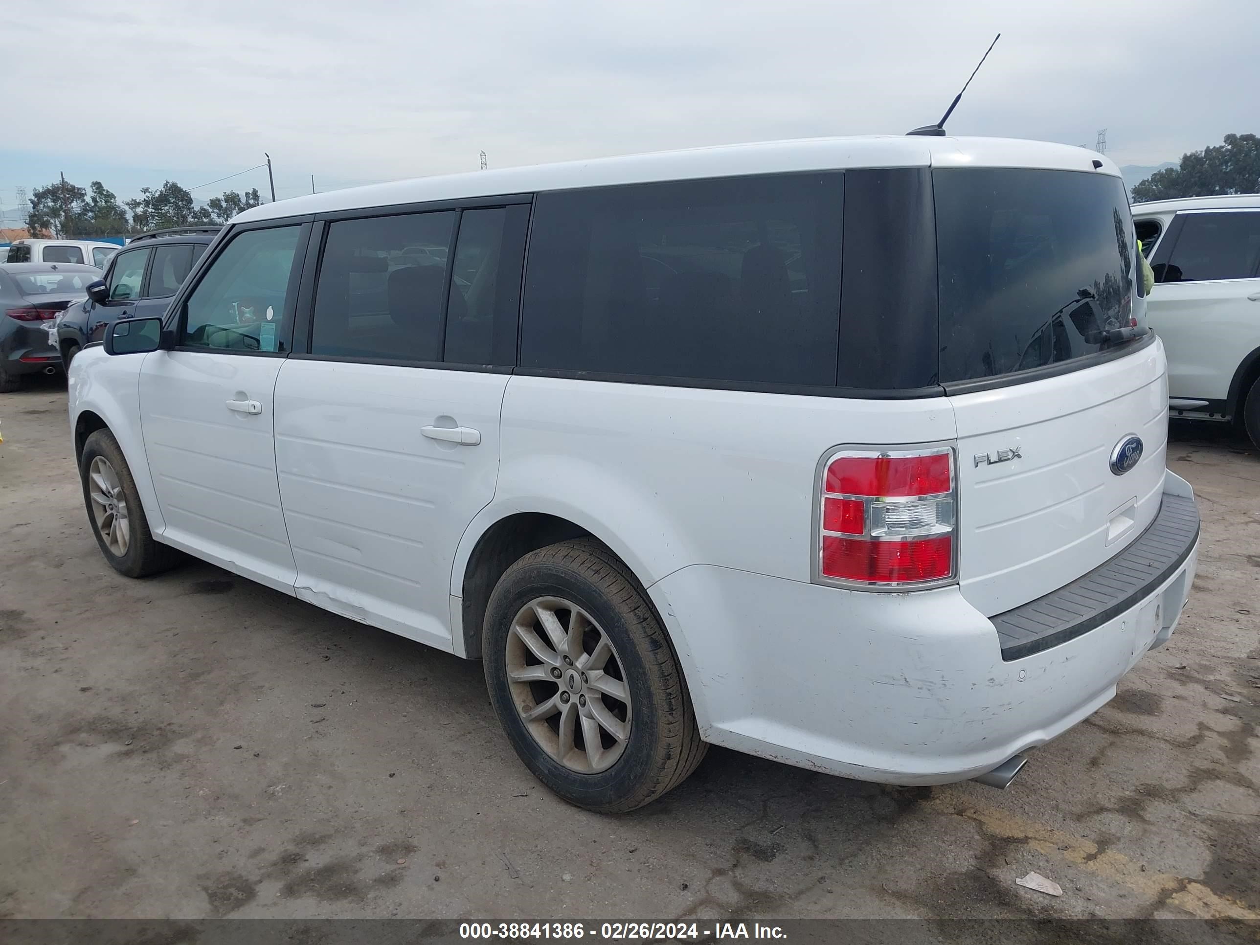 2014 Ford Flex Se vin: 2FMGK5B83EBD30421