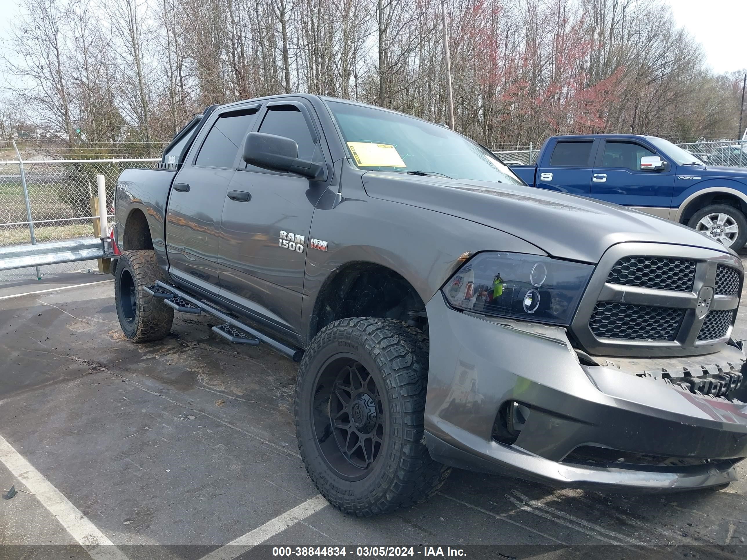 2014 Ram 1500 Express vin: 3C6RR7KT4EG289181