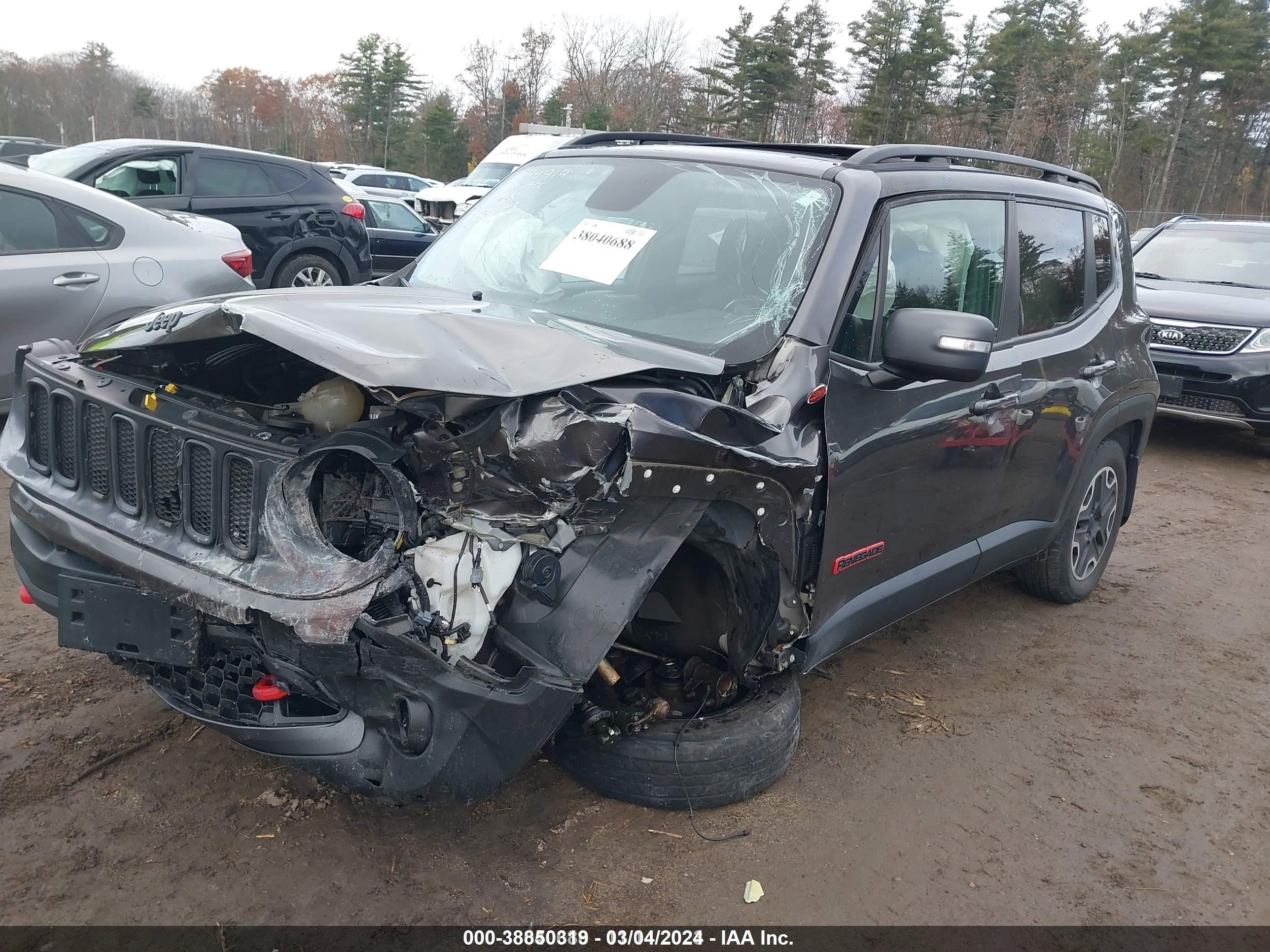 2016 Jeep Renegade Trailhawk vin: ZACCJBCT7GPD44571