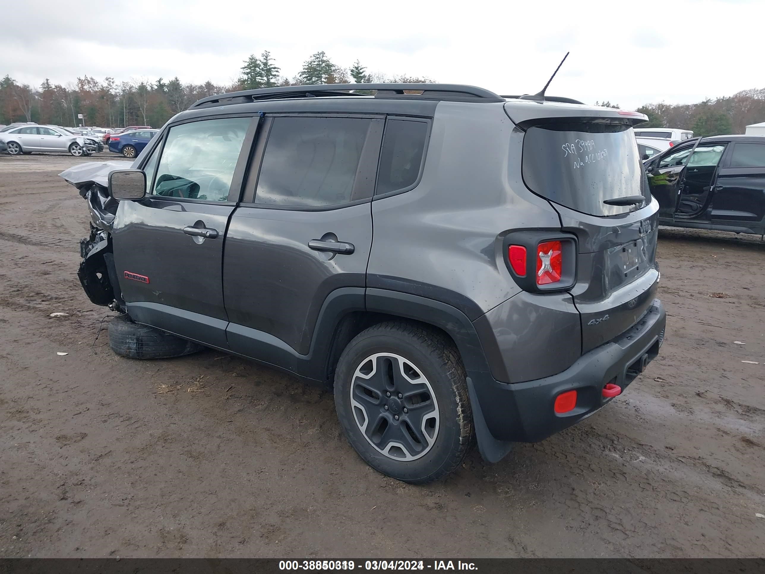 2016 Jeep Renegade Trailhawk vin: ZACCJBCT7GPD44571