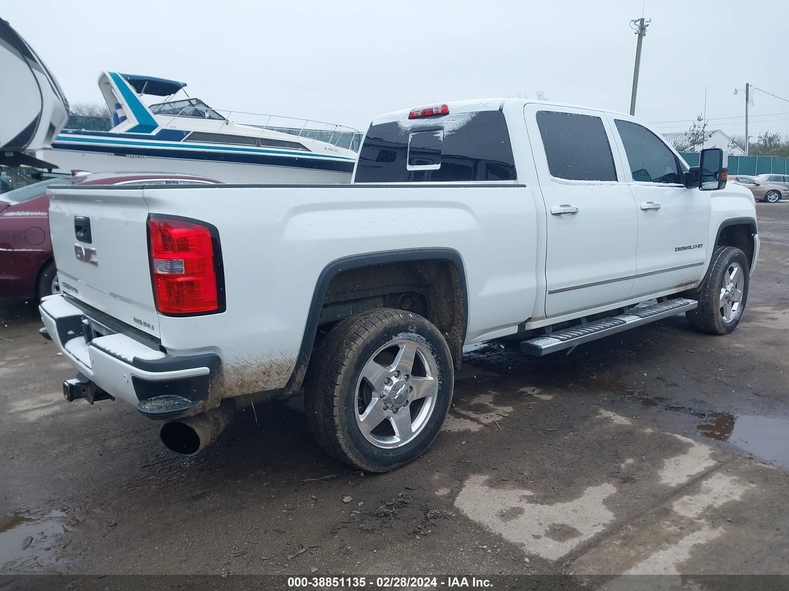 2016 GMC Sierra 2500Hd Denali vin: 1GT12UE8XGF245187