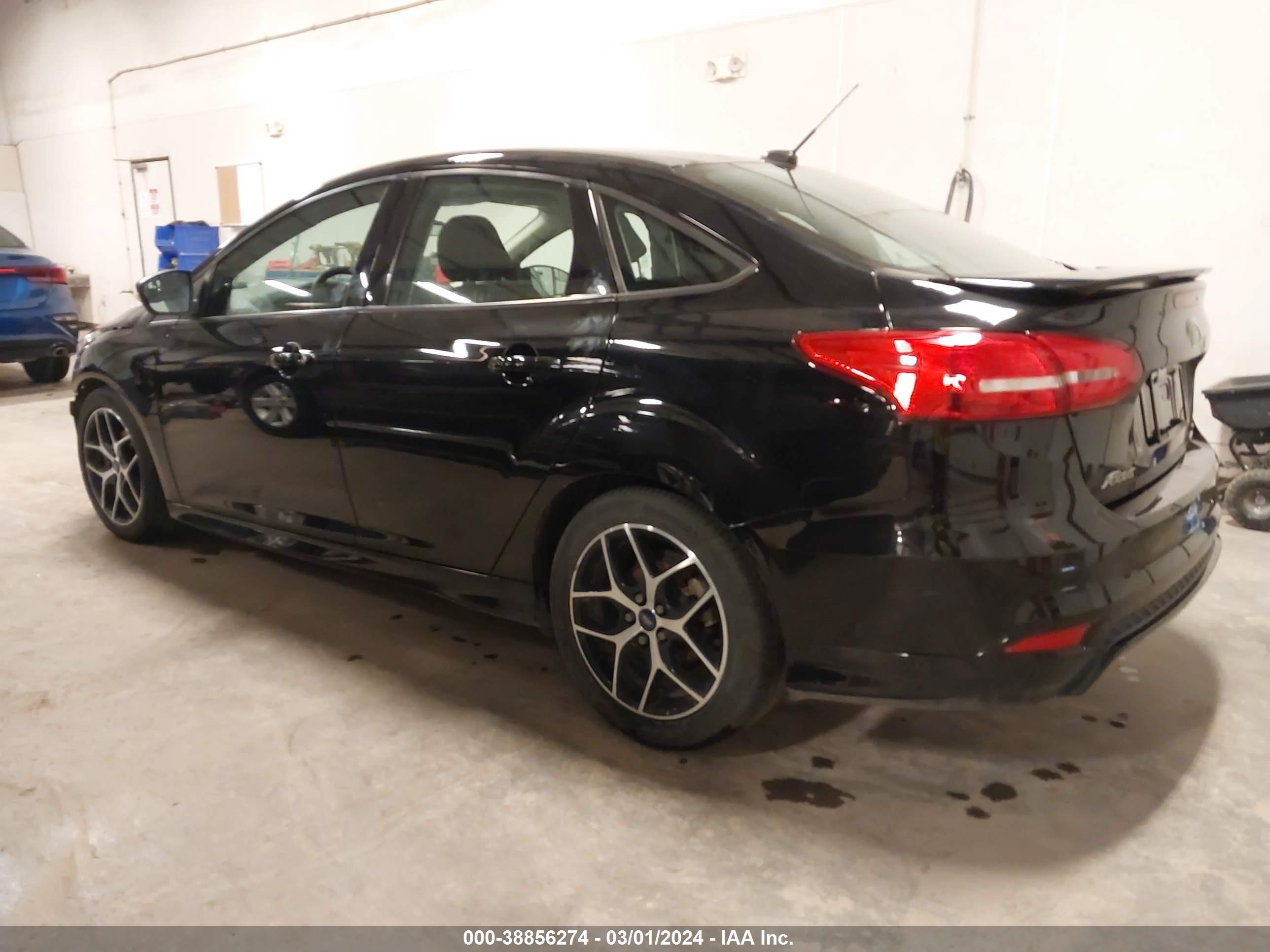 2016 Ford Focus Se vin: 1FADP3F20GL377644