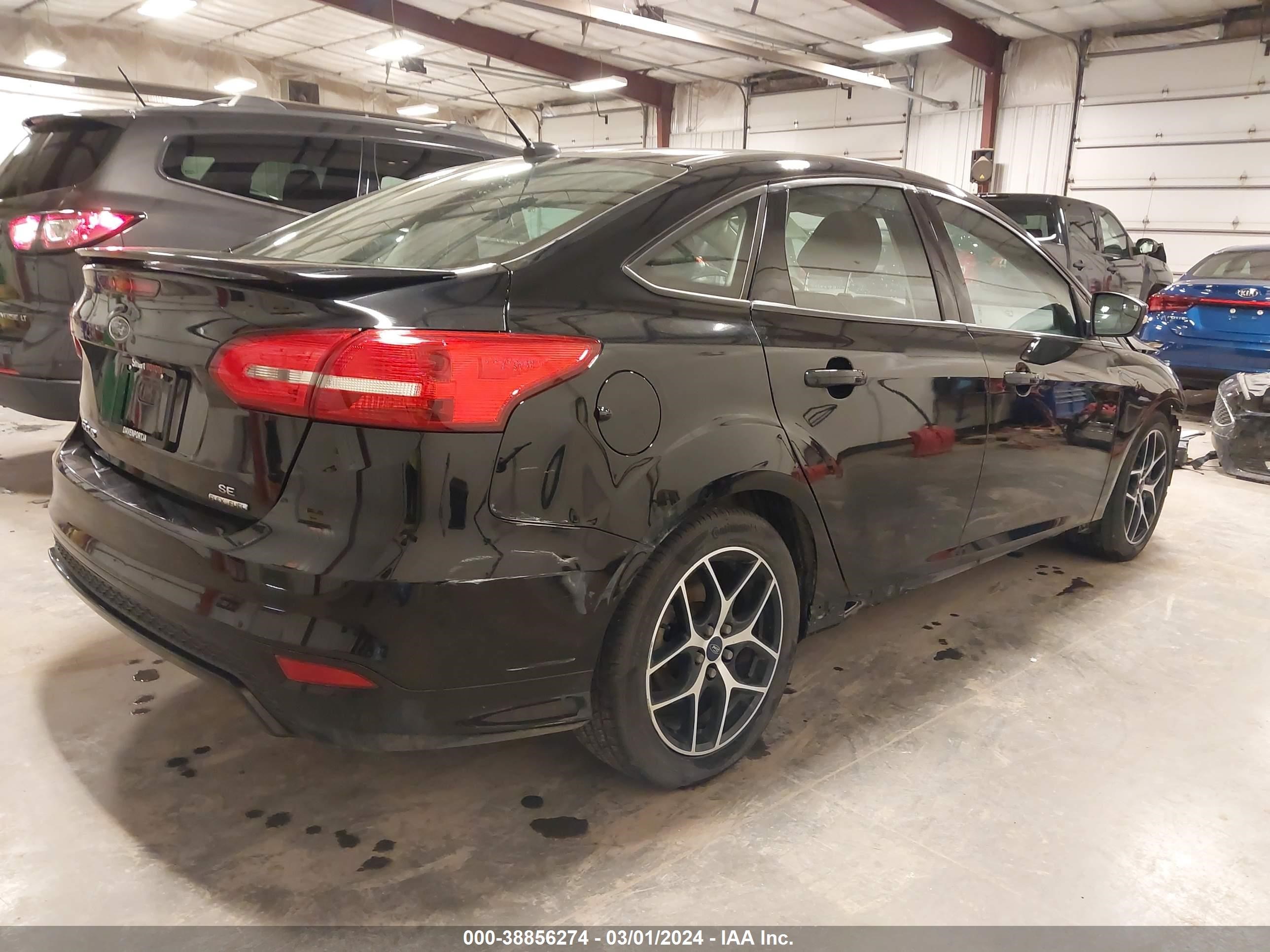 2016 Ford Focus Se vin: 1FADP3F20GL377644