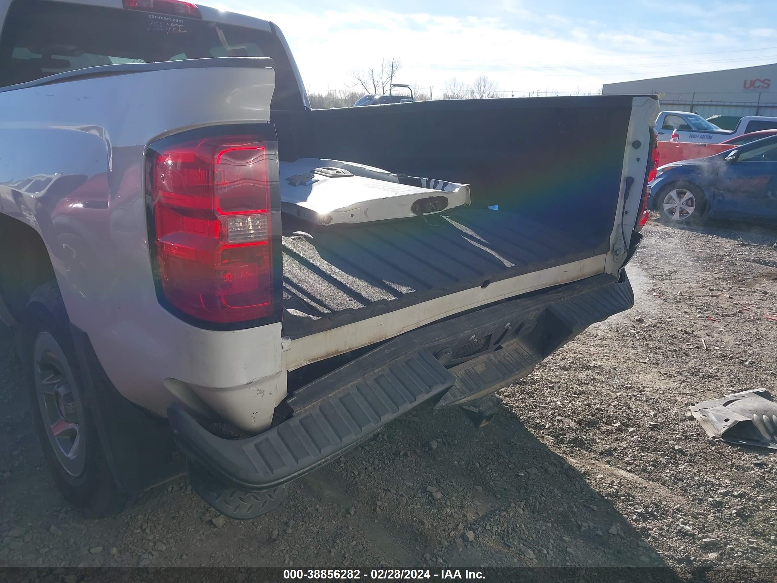 2017 Chevrolet Silverado 1500 Wt vin: 3GCPCNEC0HG133516