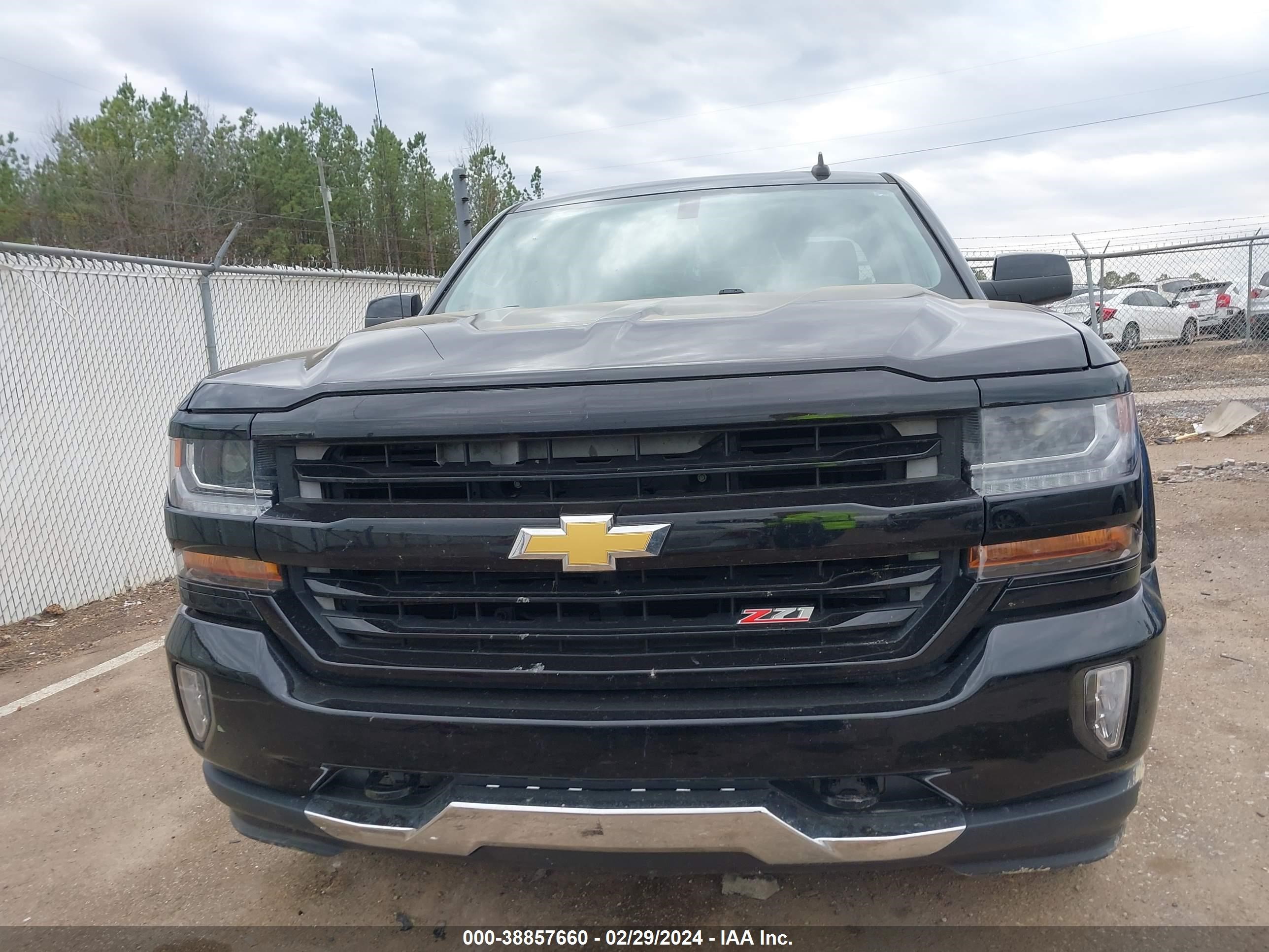 2017 Chevrolet Silverado 1500 2Lt vin: 1GCVKREC9HZ198494