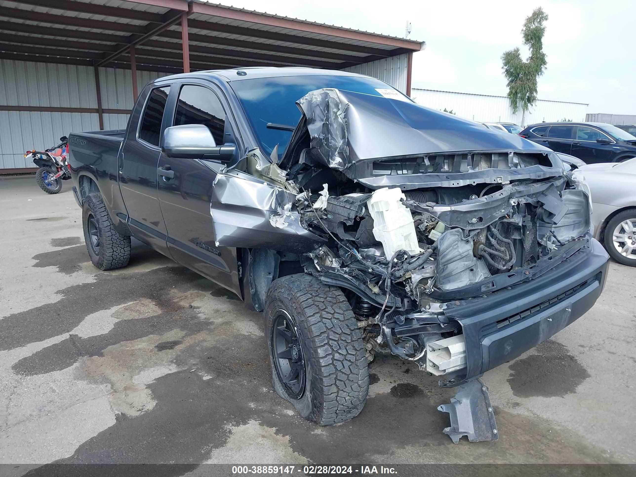 2016 Toyota Tundra Trd Pro 5.7L V8 vin: 5TFUY5F16GX552109