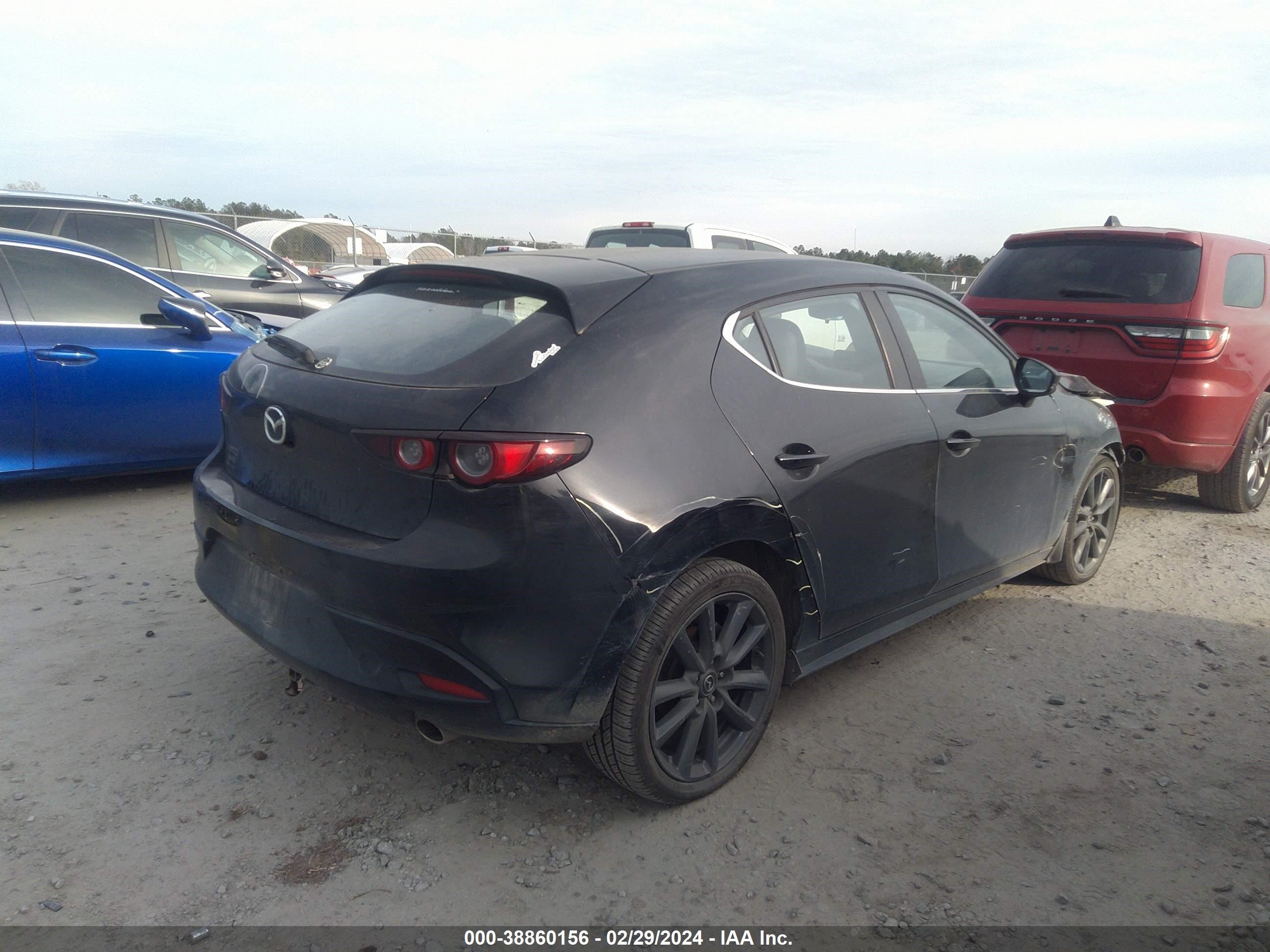 2021 Mazda Mazda3 Select vin: JM1BPAKL8M1400485