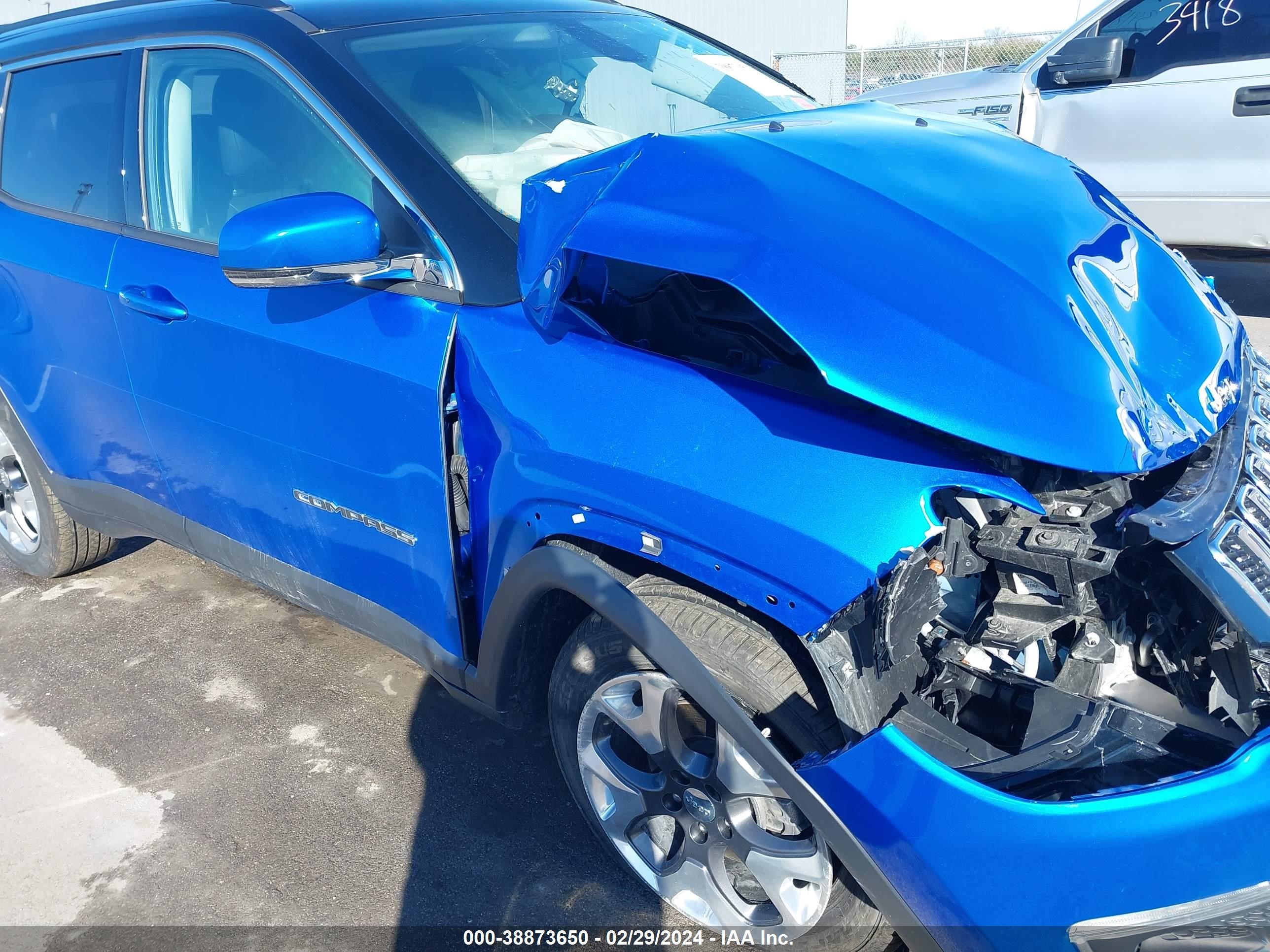 2019 Jeep Compass Limited 4X4 vin: 3C4NJDCB9KT647431