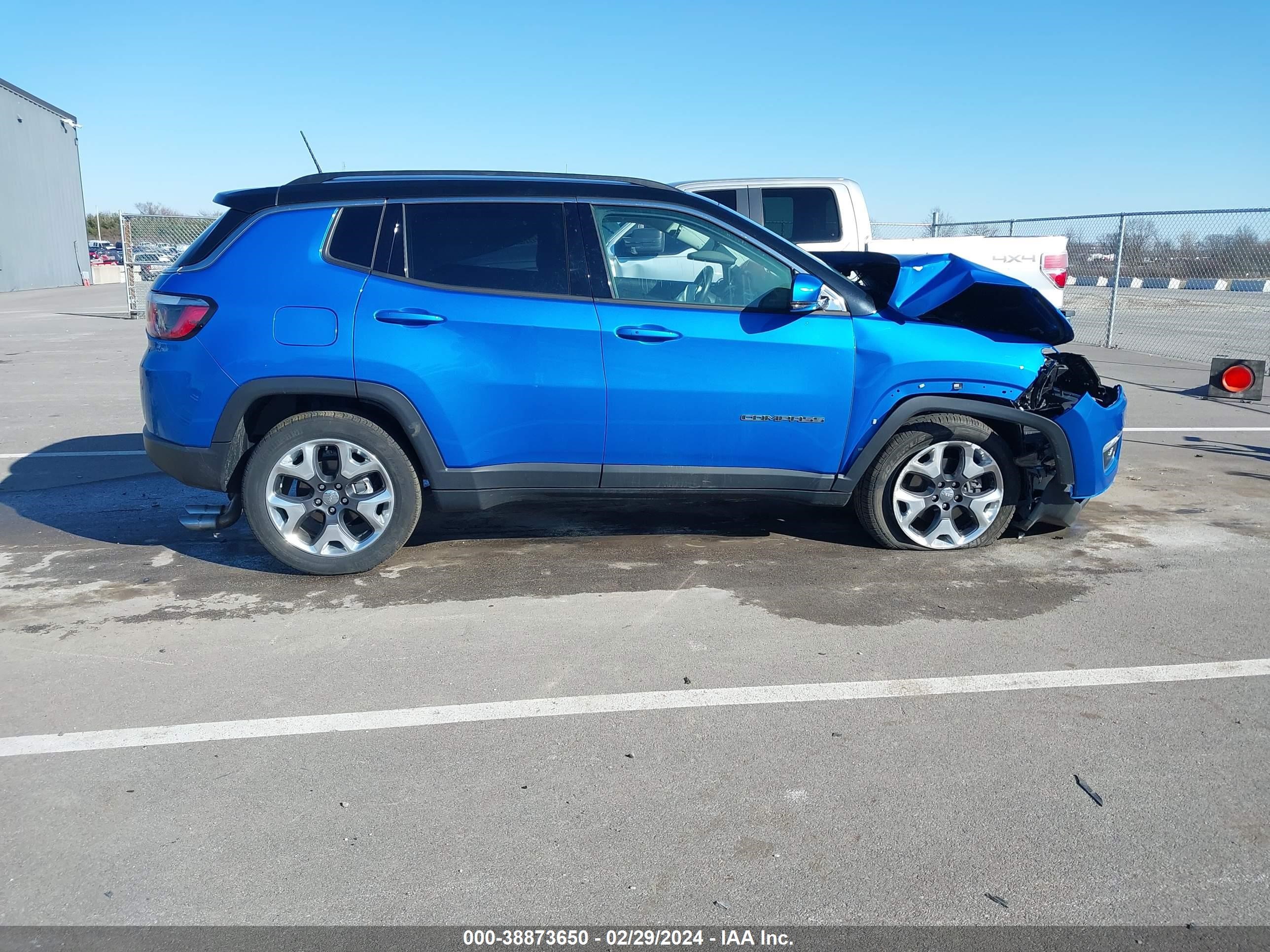 2019 Jeep Compass Limited 4X4 vin: 3C4NJDCB9KT647431