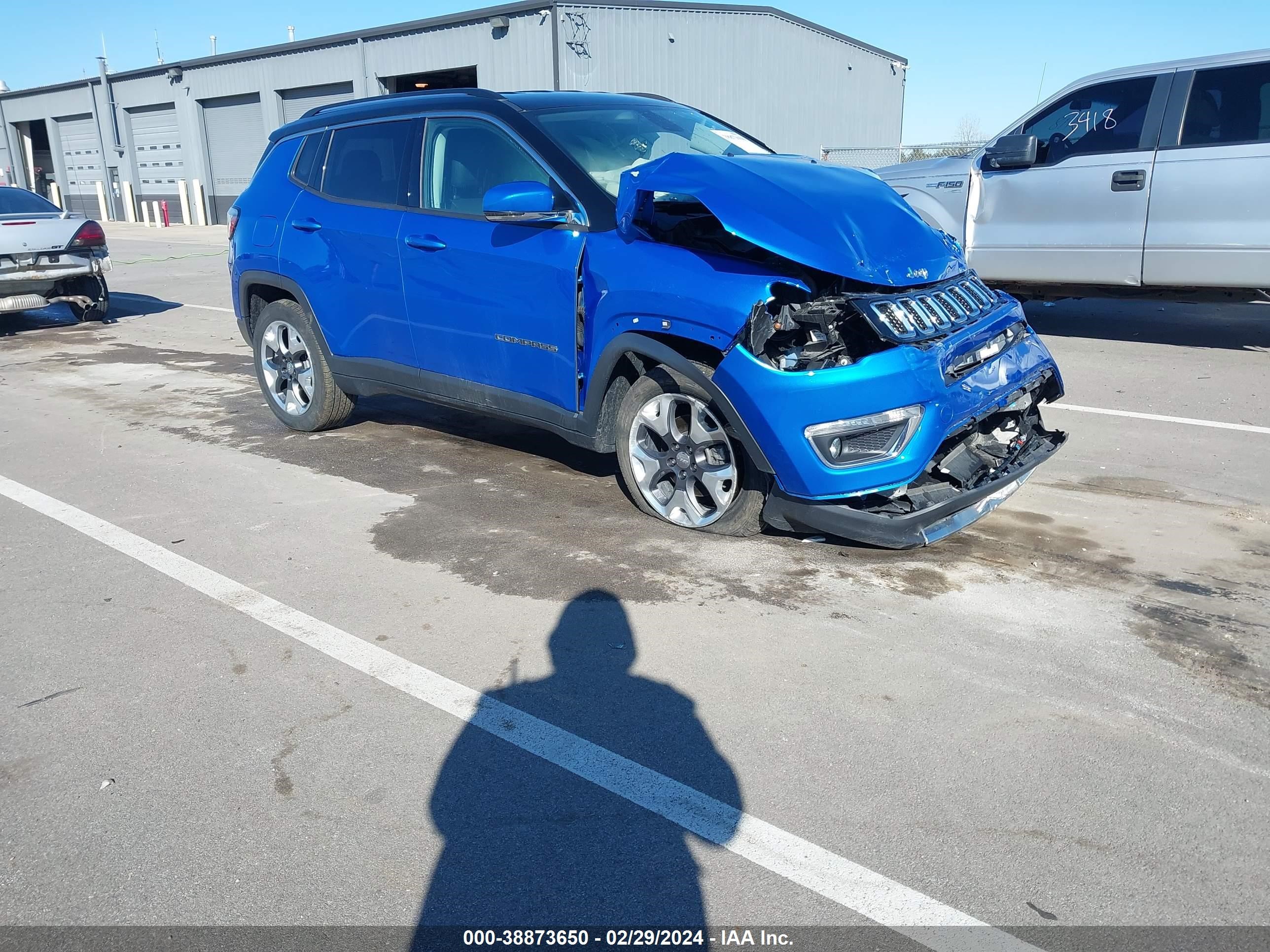 2019 Jeep Compass Limited 4X4 vin: 3C4NJDCB9KT647431