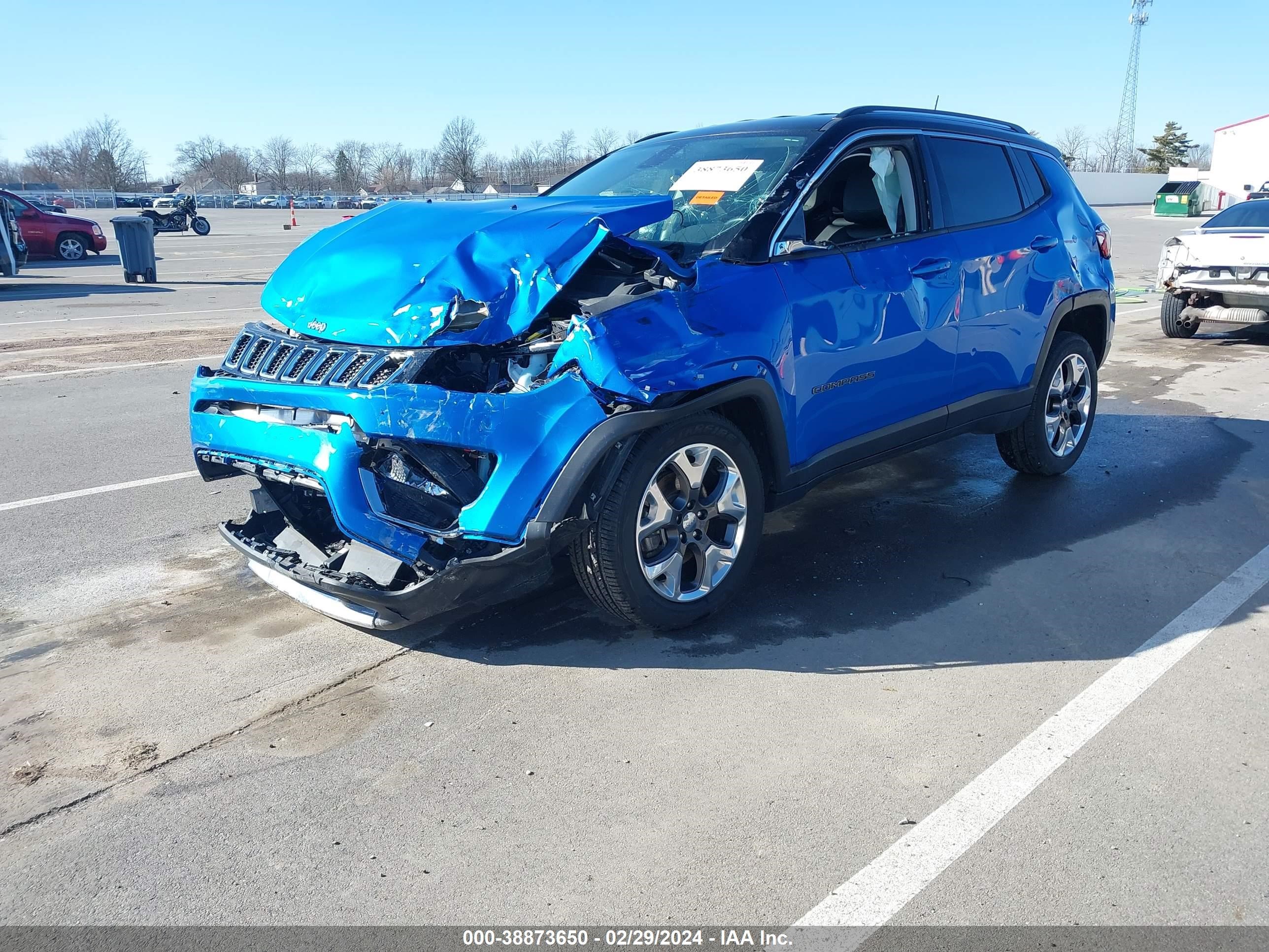 2019 Jeep Compass Limited 4X4 vin: 3C4NJDCB9KT647431