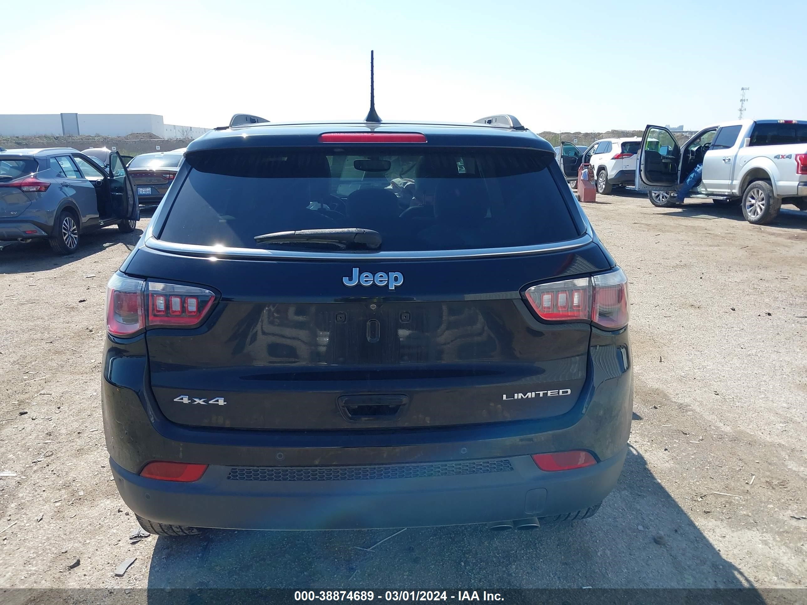 2018 Jeep Compass Limited 4X4 vin: 3C4NJDCB5JT101160