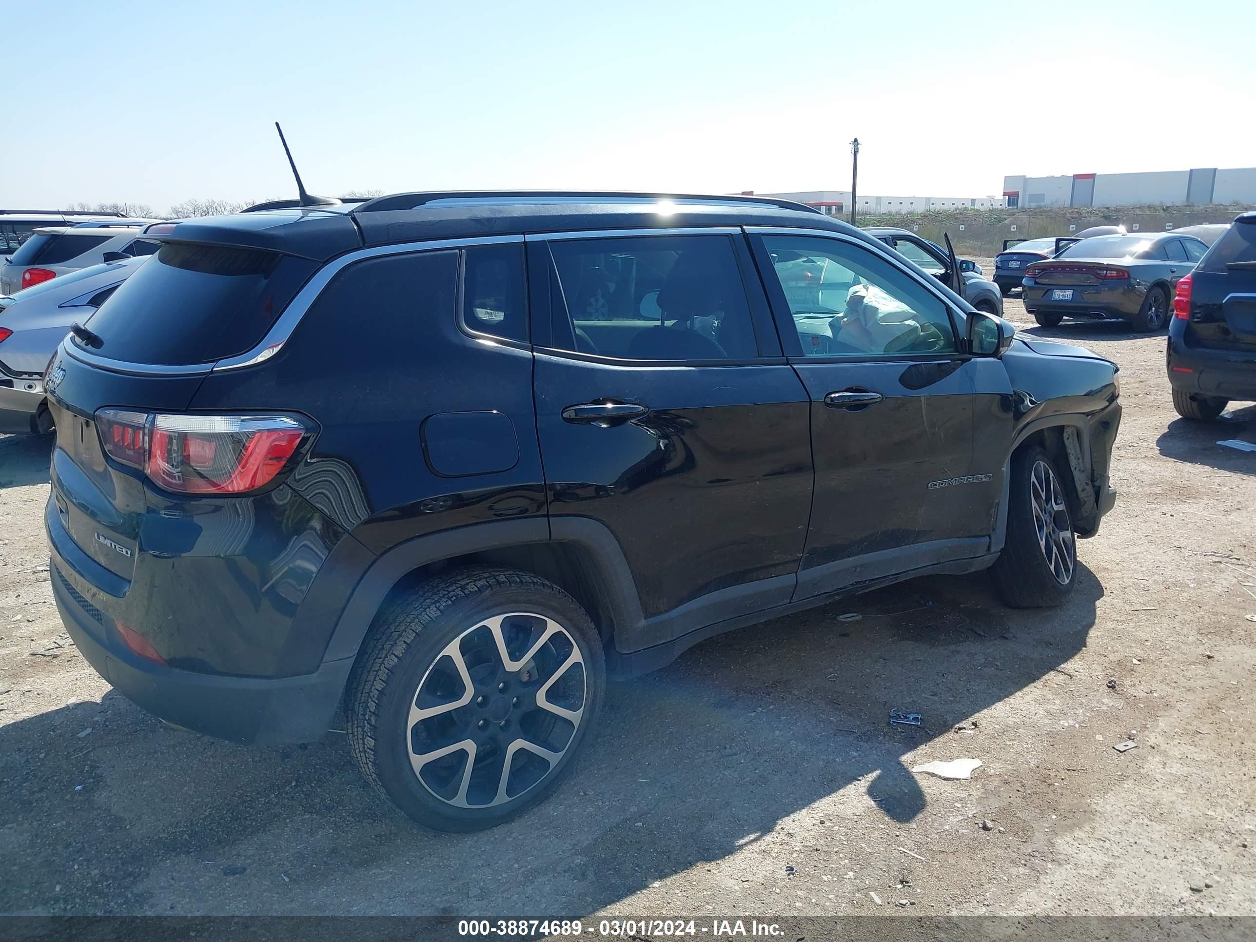 2018 Jeep Compass Limited 4X4 vin: 3C4NJDCB5JT101160