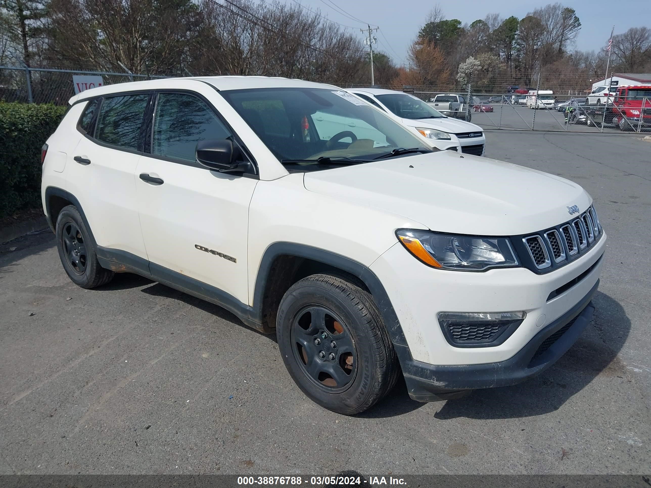 2018 Jeep Compass Sport Fwd vin: 3C4NJCAB5JT151697