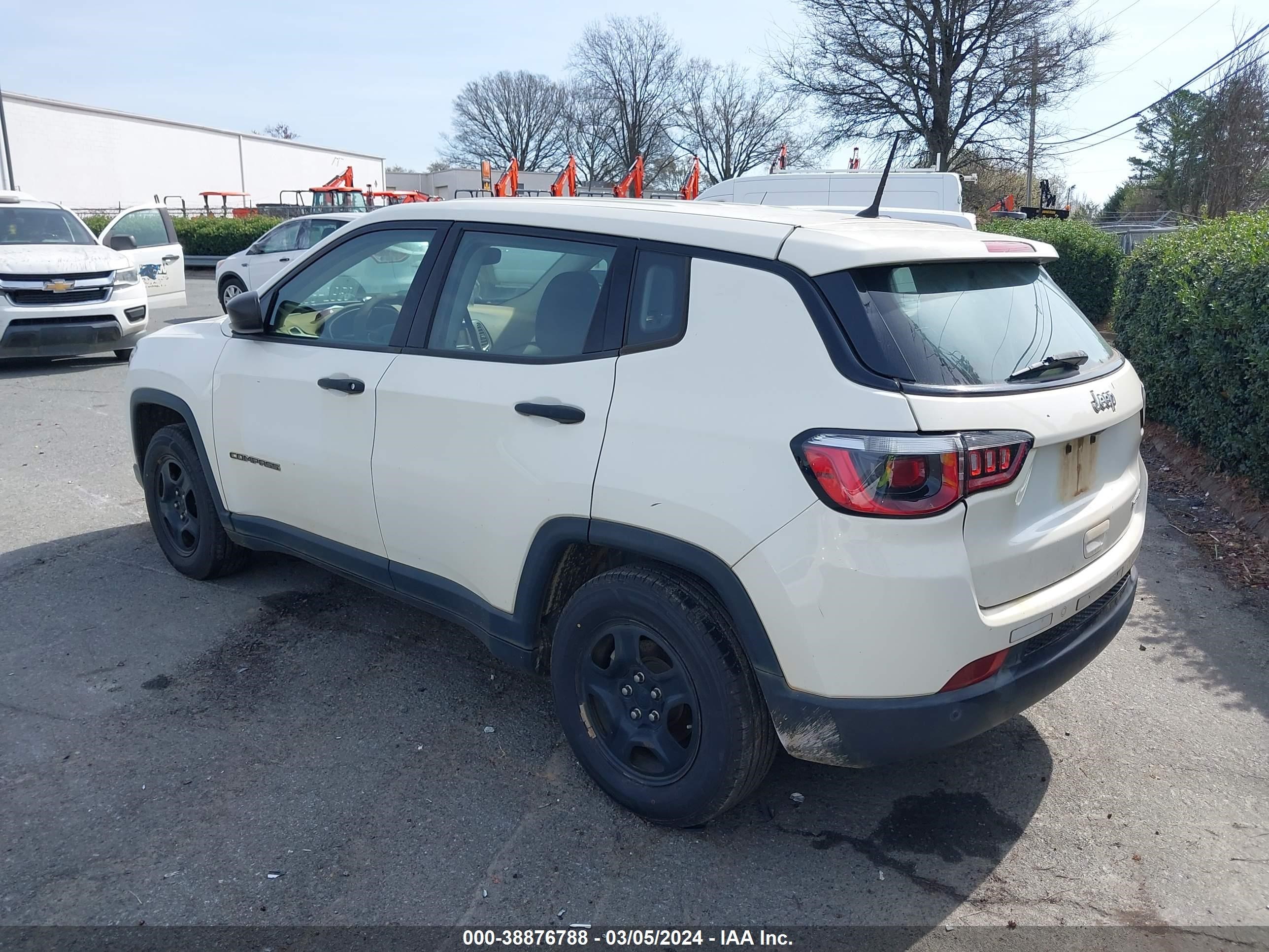 2018 Jeep Compass Sport Fwd vin: 3C4NJCAB5JT151697