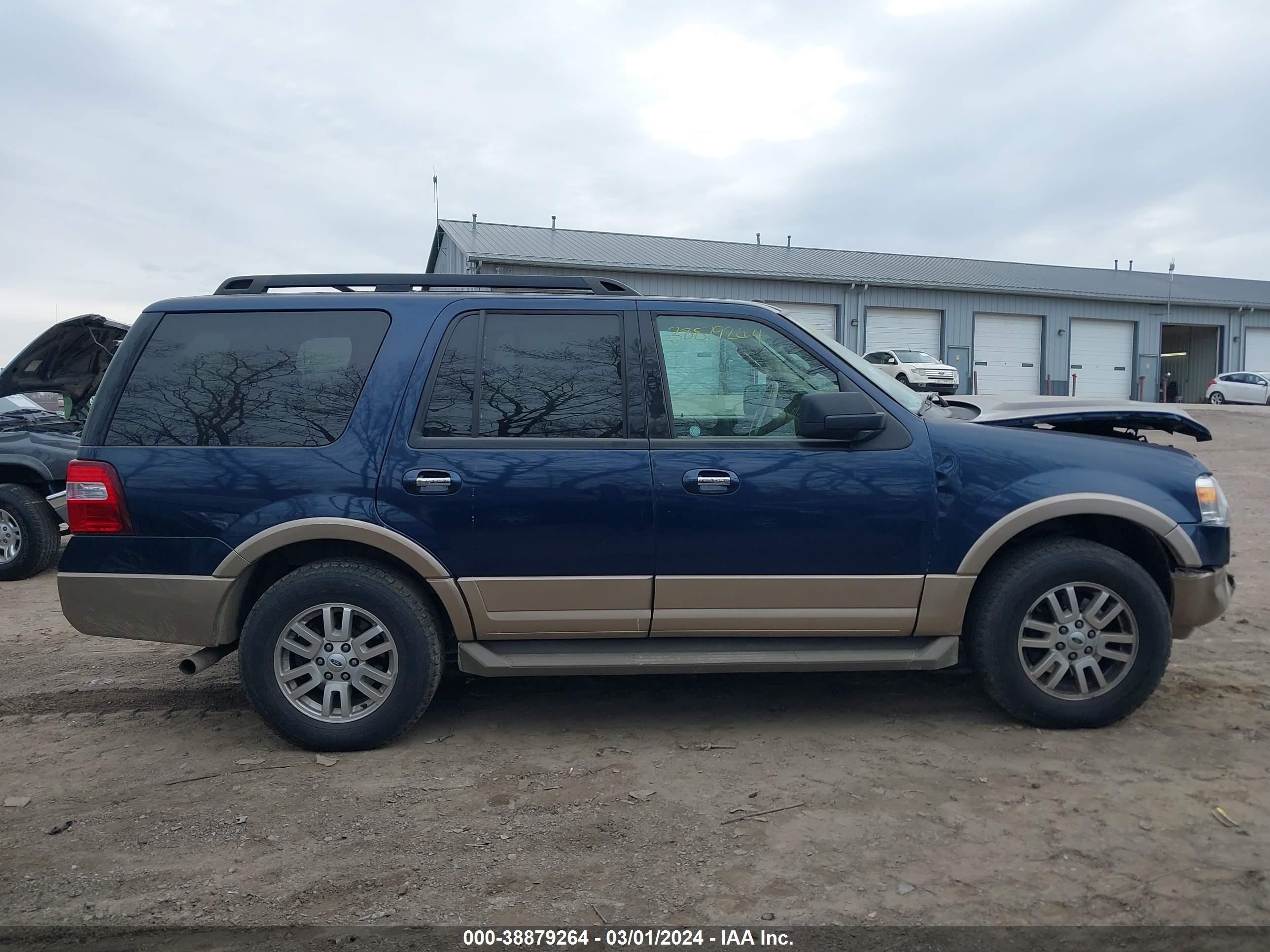 2013 Ford Expedition Xlt vin: 1FMJU1J51DEF43001