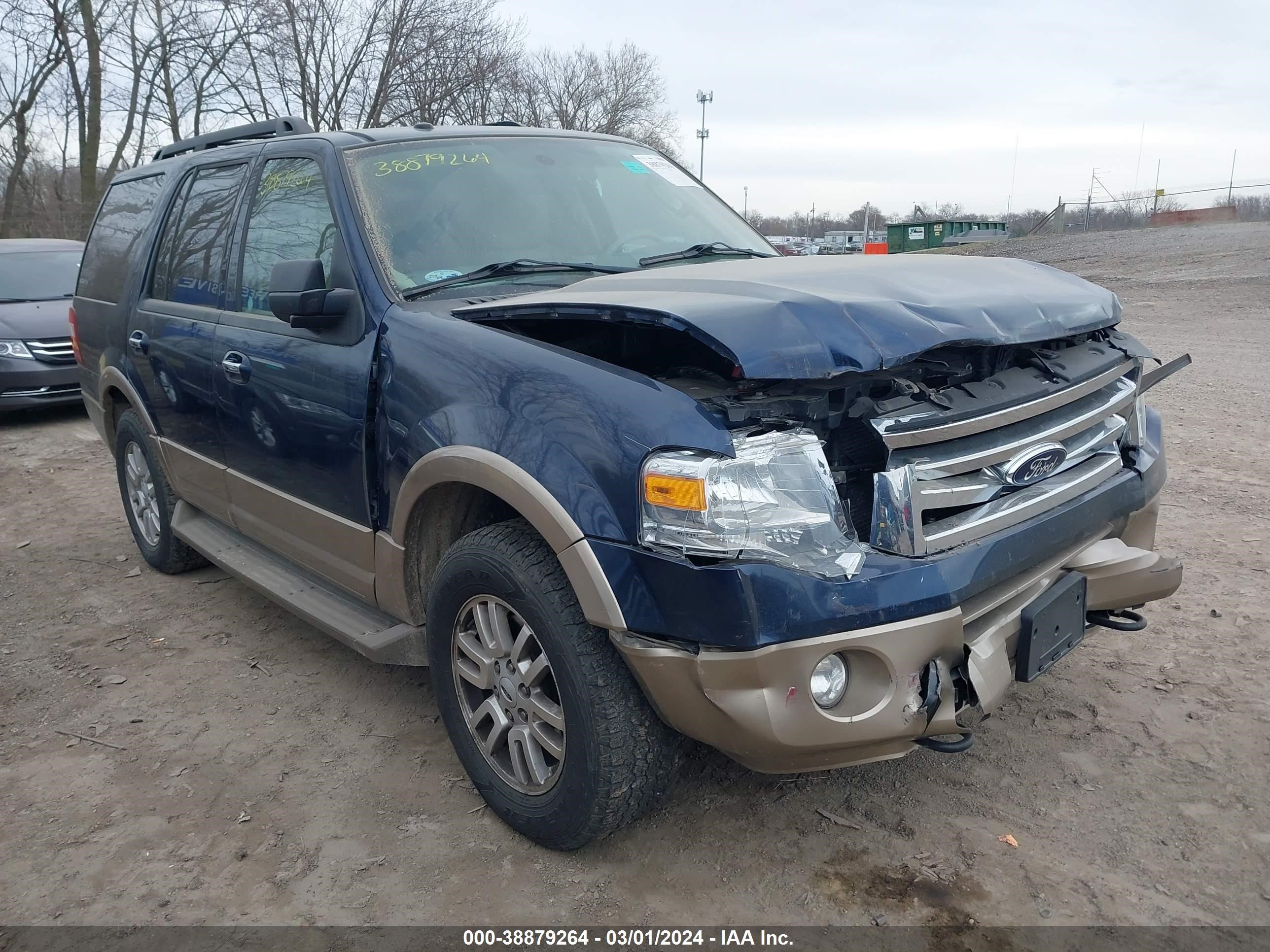 2013 Ford Expedition Xlt vin: 1FMJU1J51DEF43001