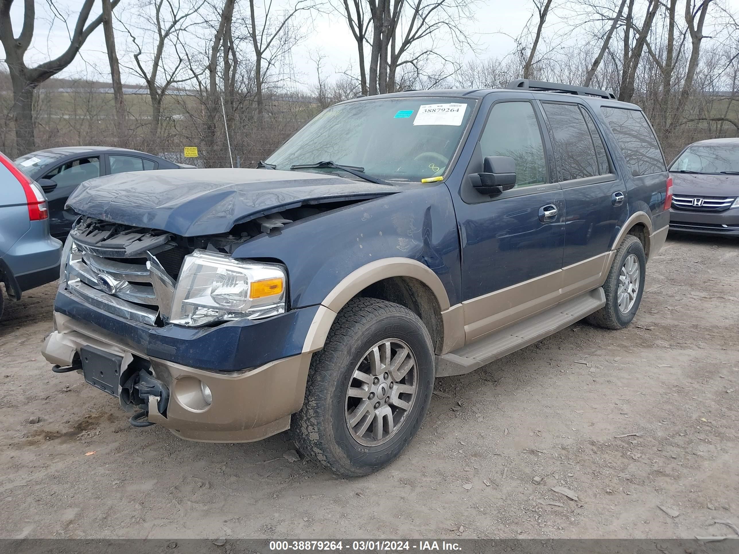 2013 Ford Expedition Xlt vin: 1FMJU1J51DEF43001