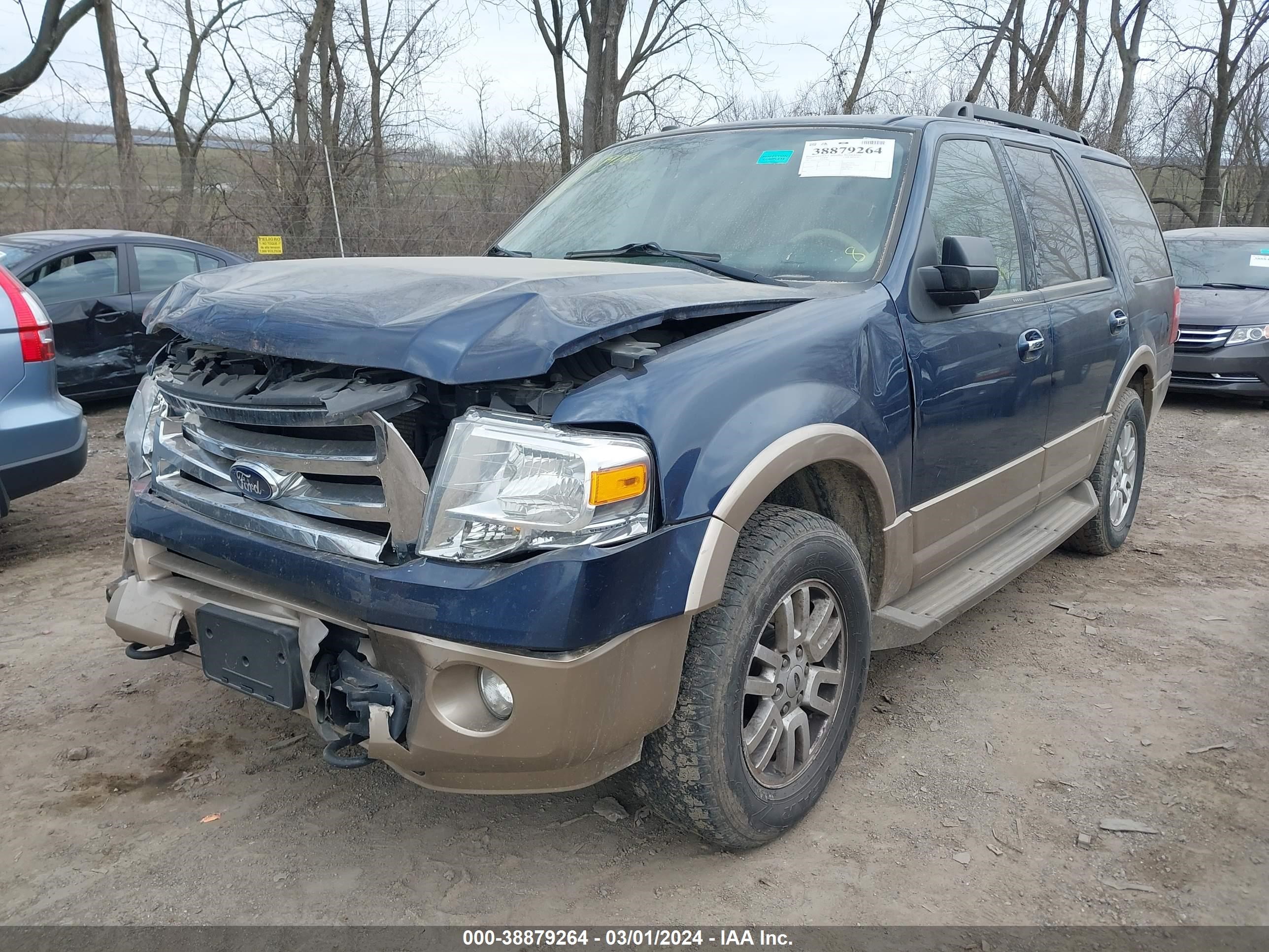 2013 Ford Expedition Xlt vin: 1FMJU1J51DEF43001