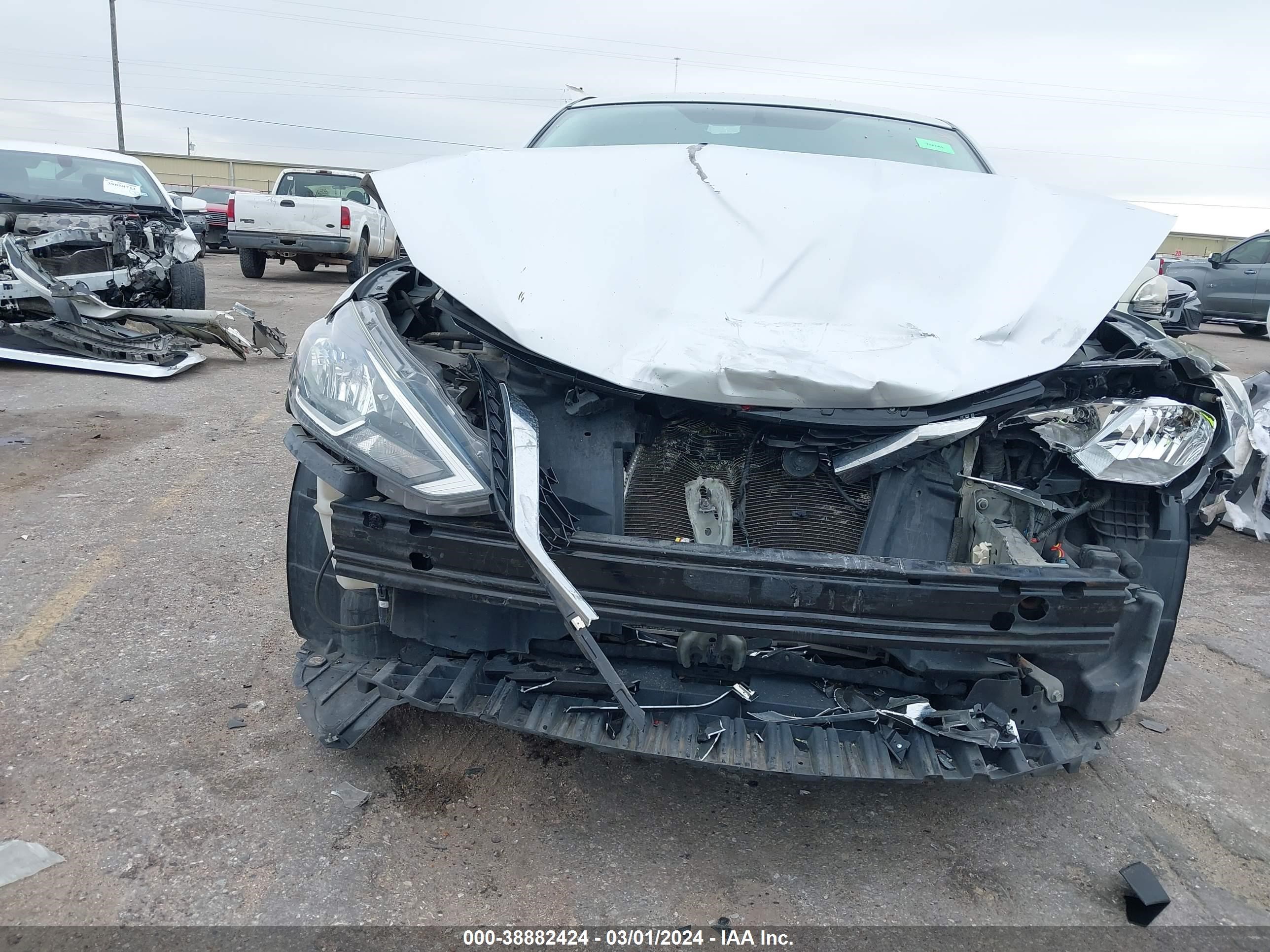 2017 Nissan Sentra Sv vin: 3N1AB7APXHL685659