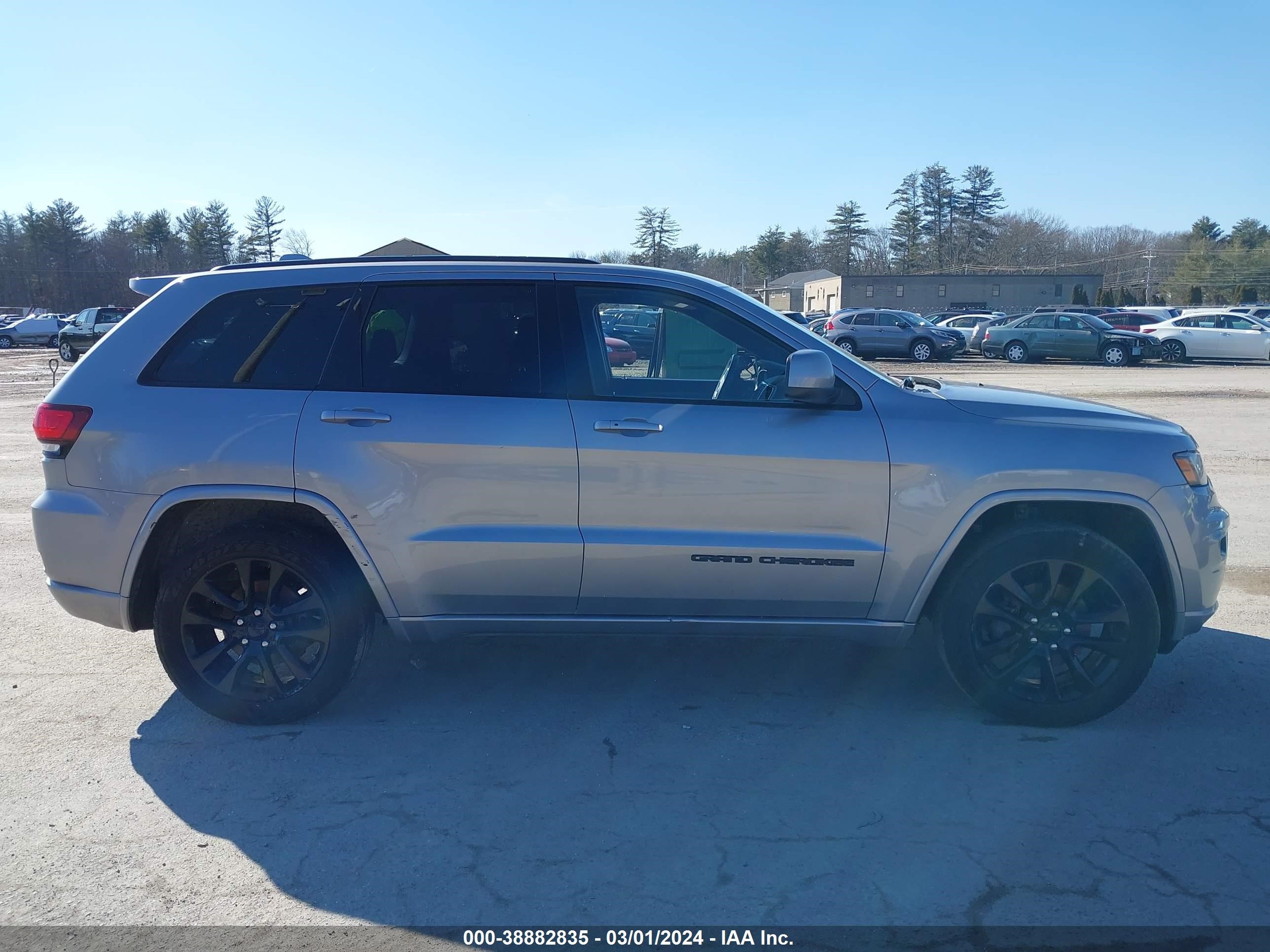 2018 Jeep Grand Cherokee Altitude 4X4 vin: 1C4RJFAG0JC285205