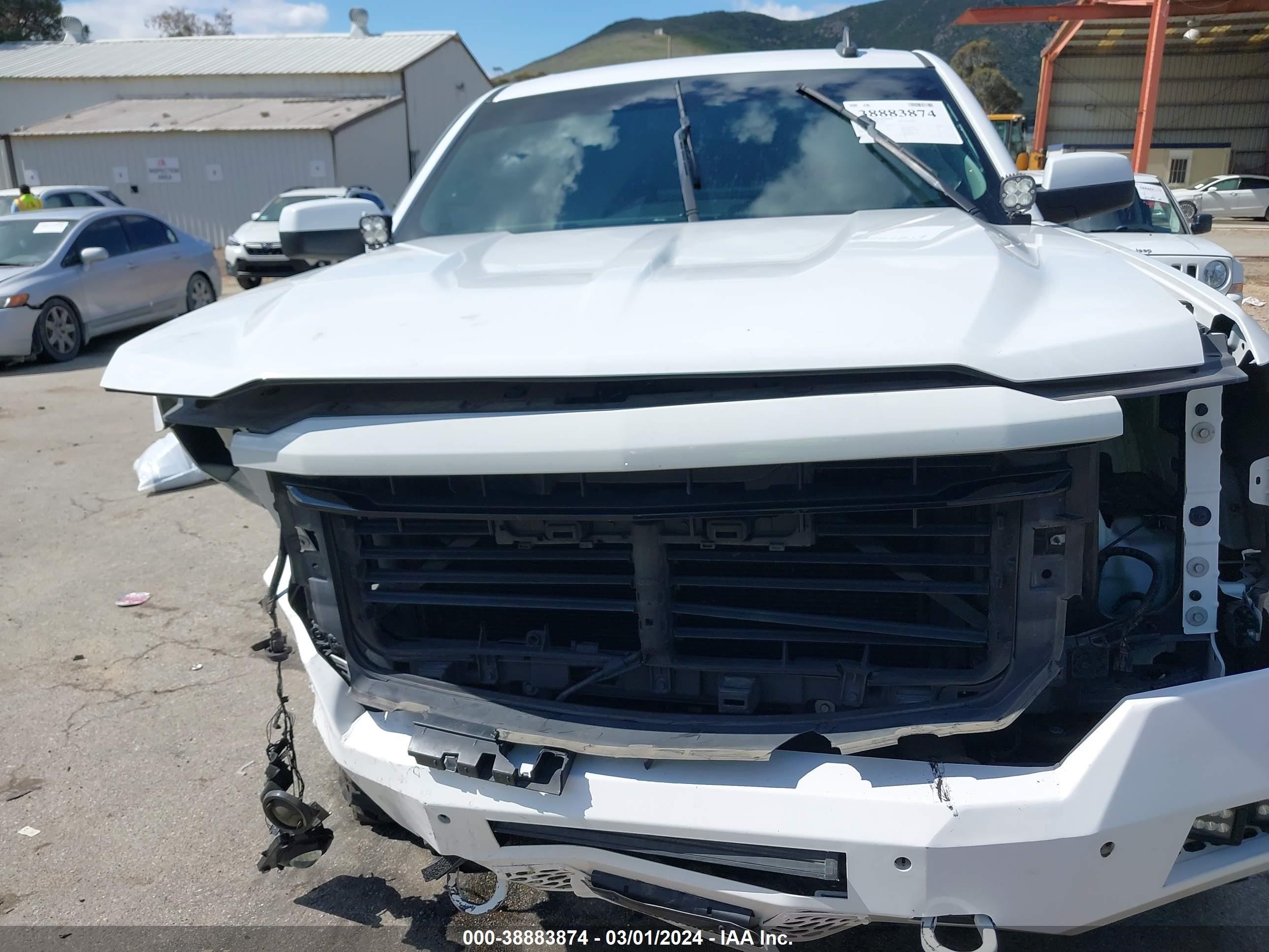 2018 Chevrolet Silverado 1500 2Lt vin: 2GCVKREC0J1102878