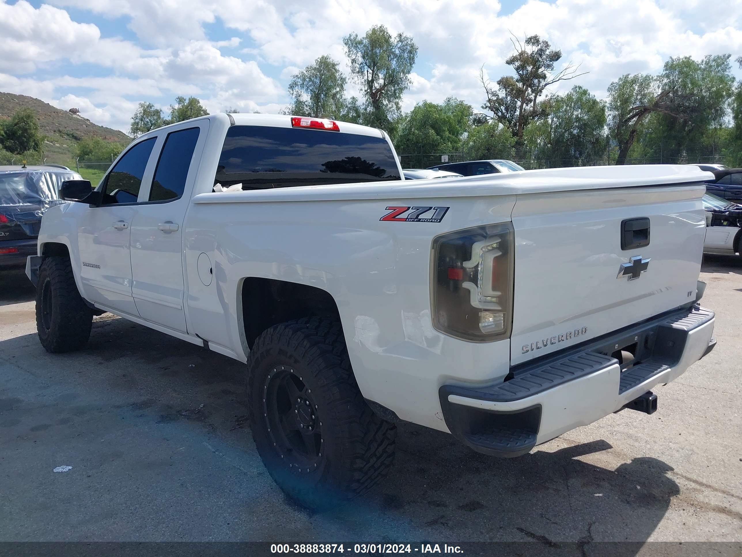 2018 Chevrolet Silverado 1500 2Lt vin: 2GCVKREC0J1102878