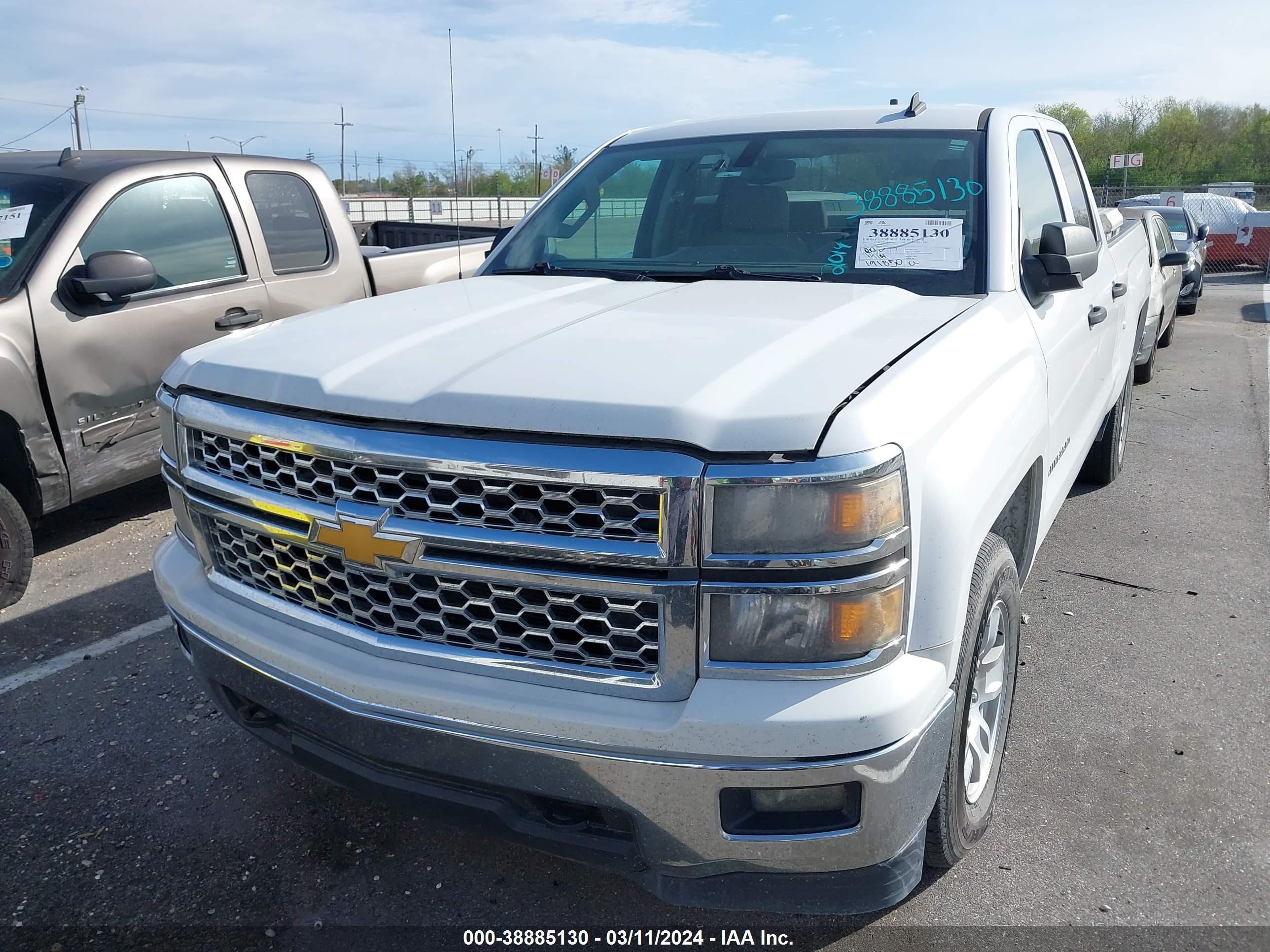 2014 Chevrolet Silverado 1500 1Lt vin: 1GCRCREC2EZ358841