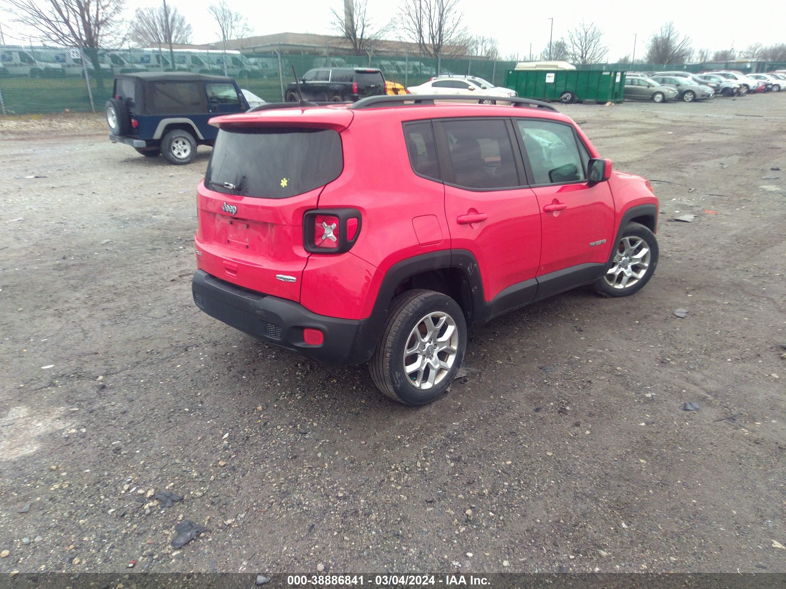 2018 Jeep Renegade Latitude 4X4 vin: ZACCJBBBXJPG94406