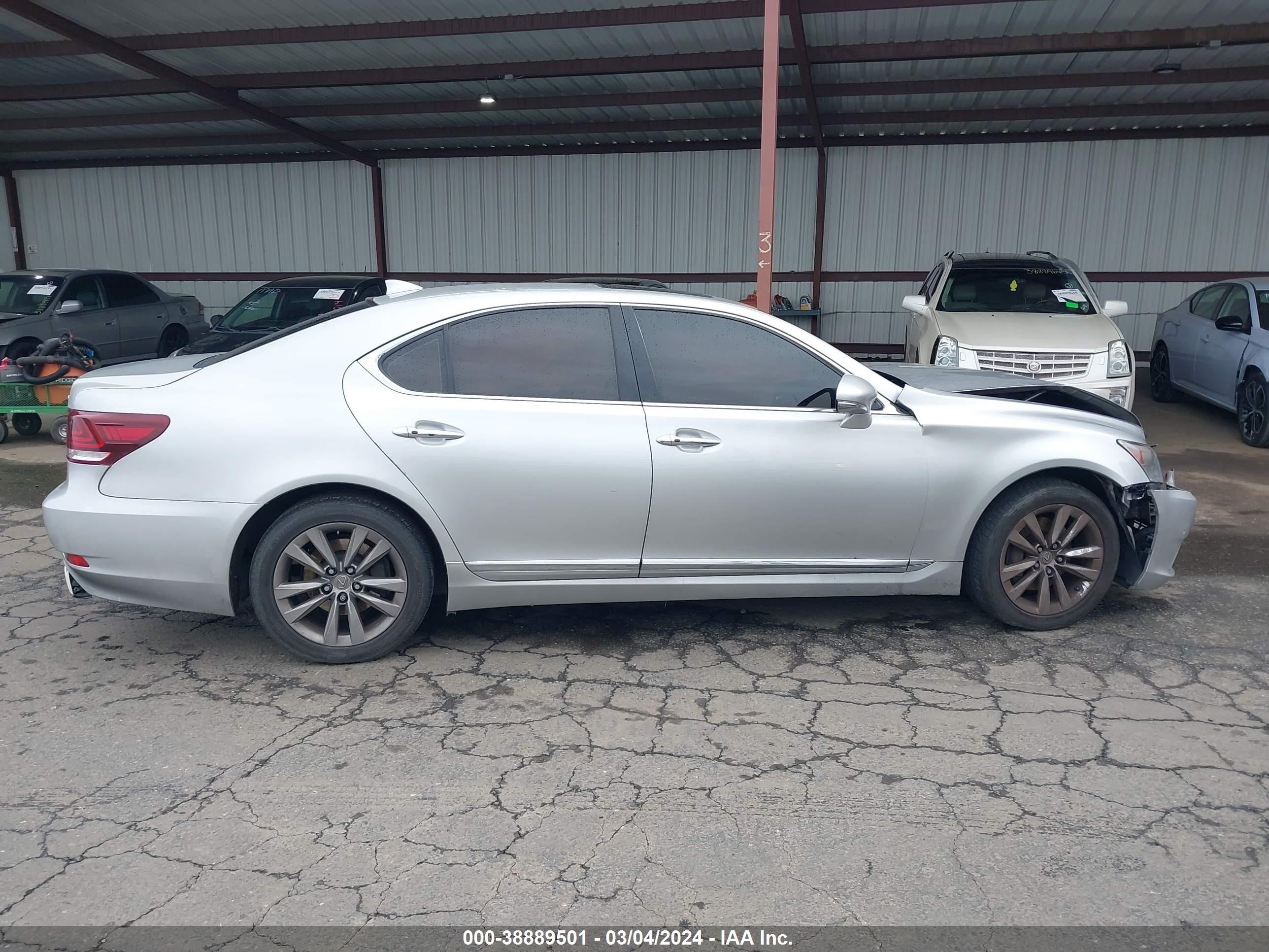 2014 Lexus Ls 460 vin: JTHBL5EF7E5126018