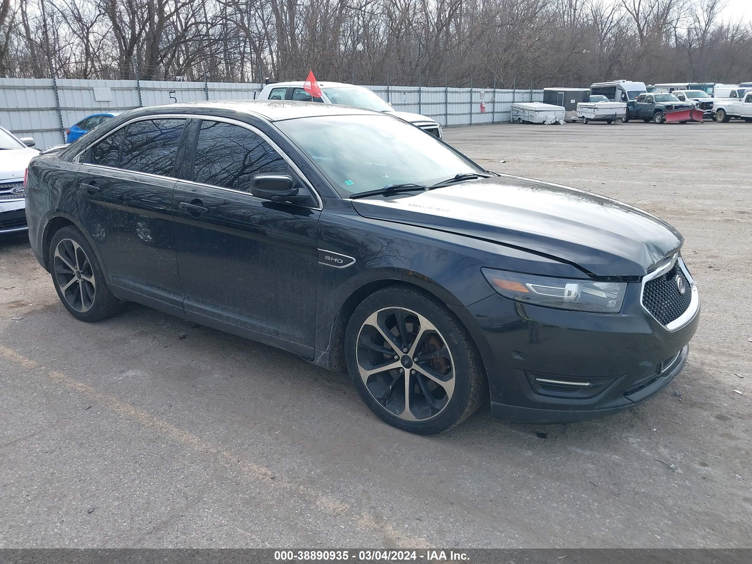 2014 Ford Taurus Sho vin: 1FAHP2KT3EG117304