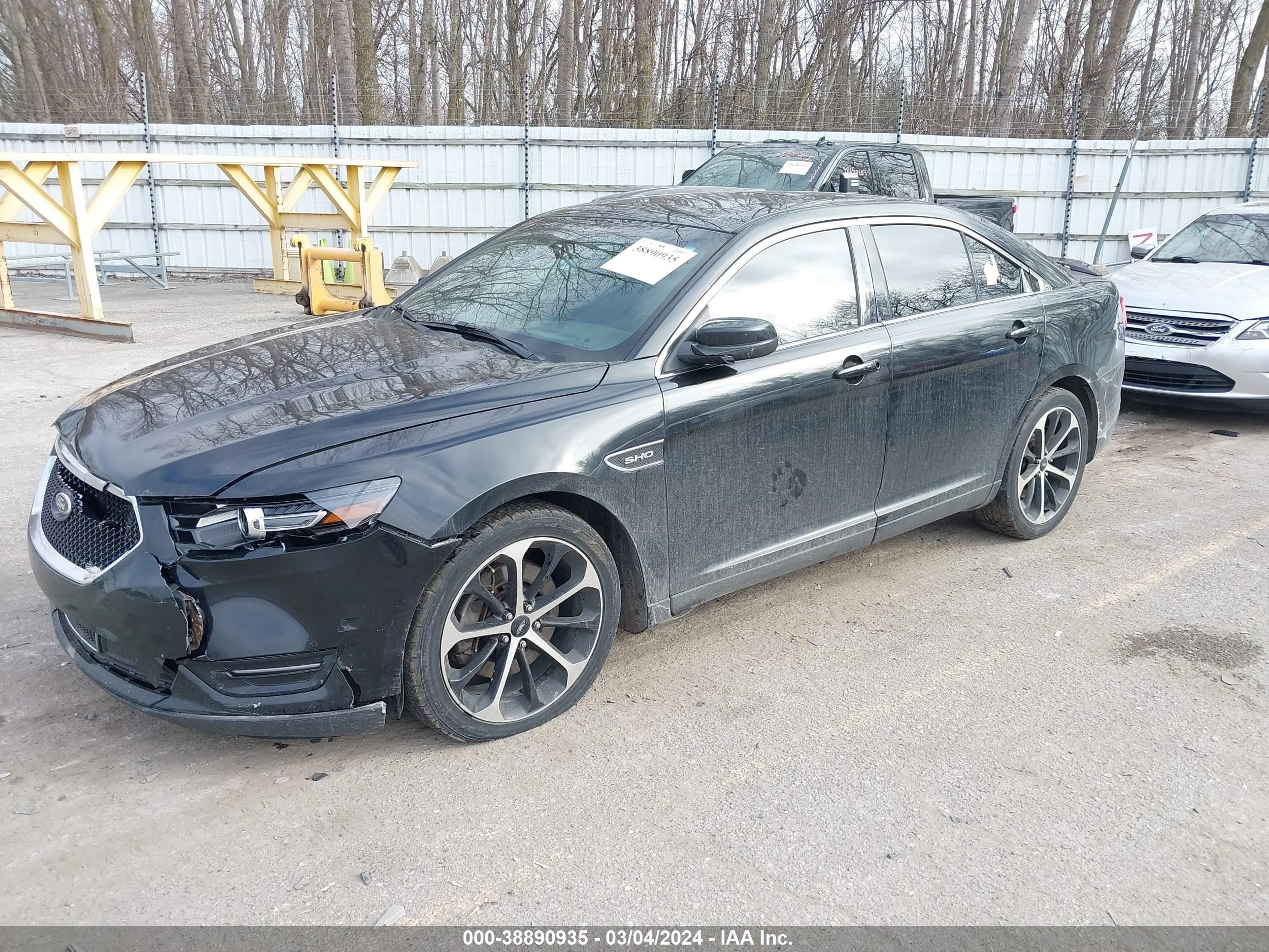 2014 Ford Taurus Sho vin: 1FAHP2KT3EG117304