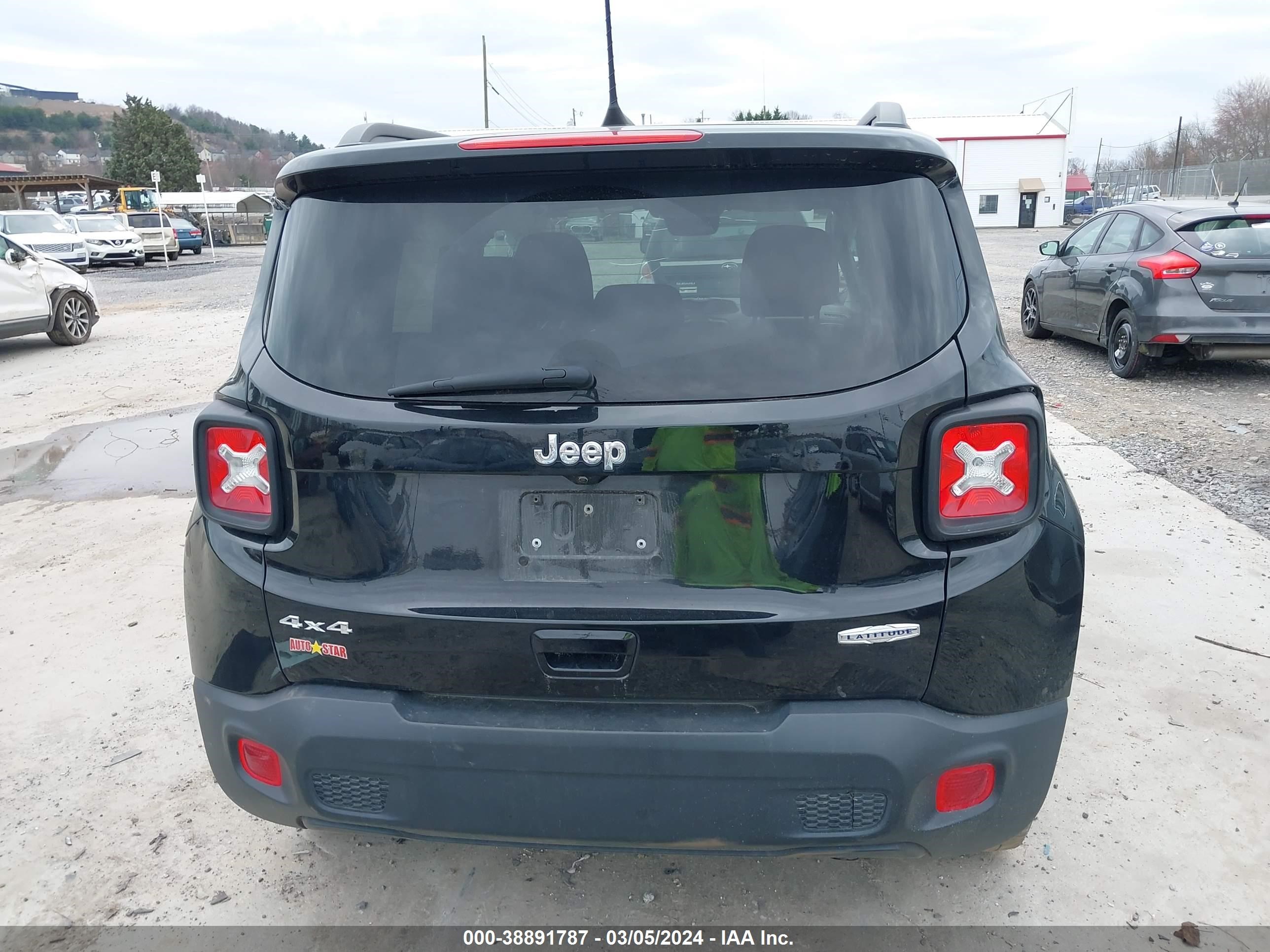 2021 Jeep Renegade Latitude 4X4 vin: ZACNJDBB6MPM52251