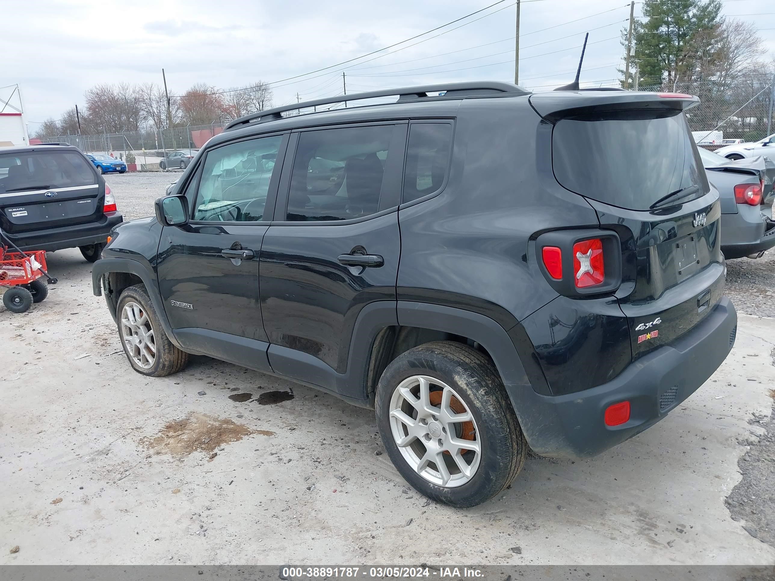 2021 Jeep Renegade Latitude 4X4 vin: ZACNJDBB6MPM52251