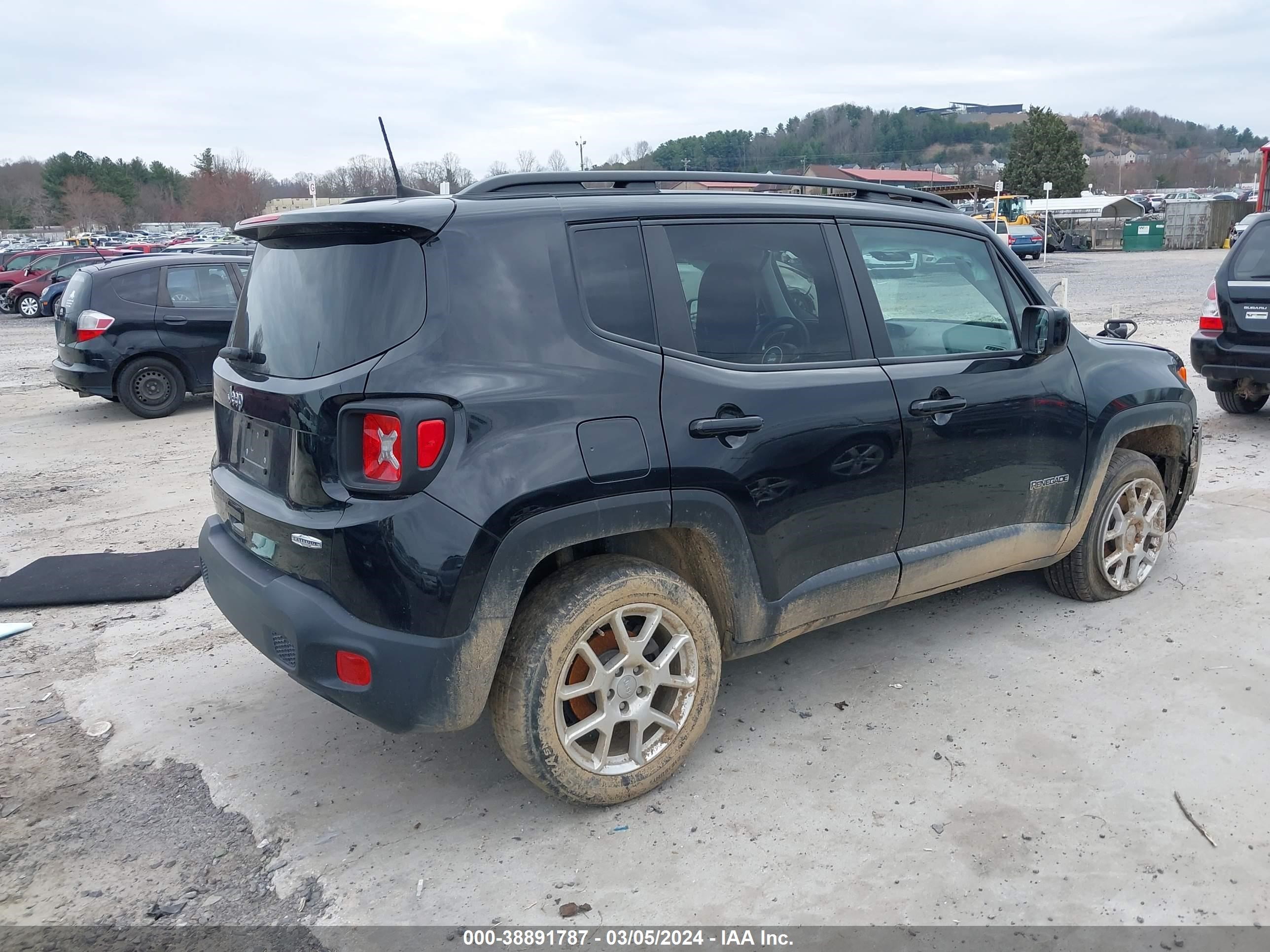 2021 Jeep Renegade Latitude 4X4 vin: ZACNJDBB6MPM52251