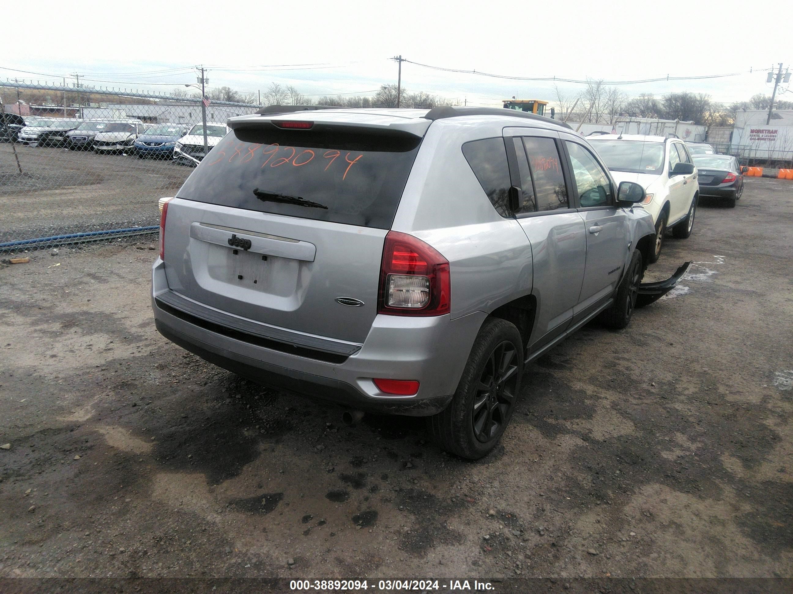 2015 Jeep Compass Altitude Edition vin: 1C4NJCBA6FD373166