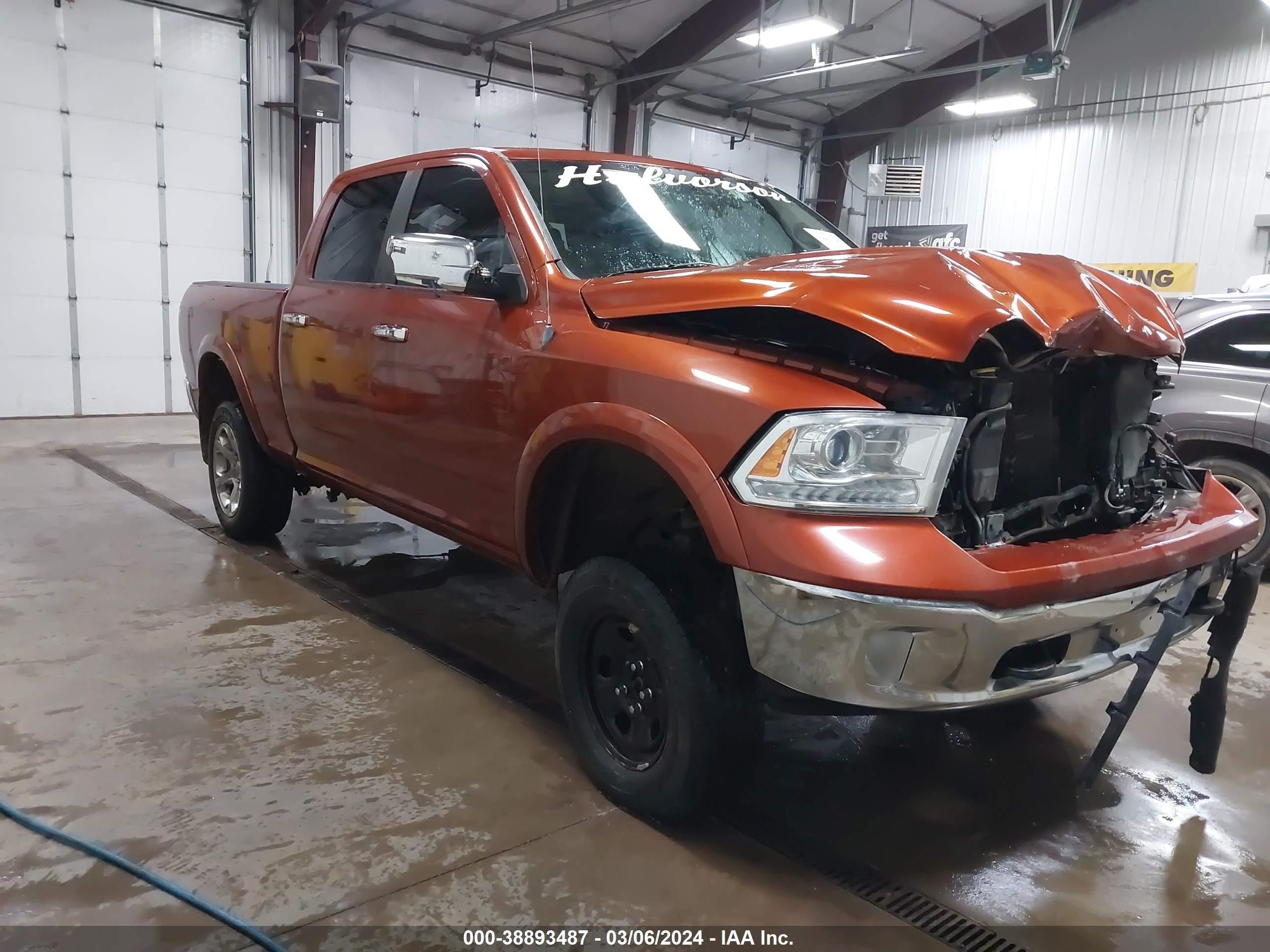 2013 Ram 1500 Laramie vin: 1C6RR7VT0DS699351