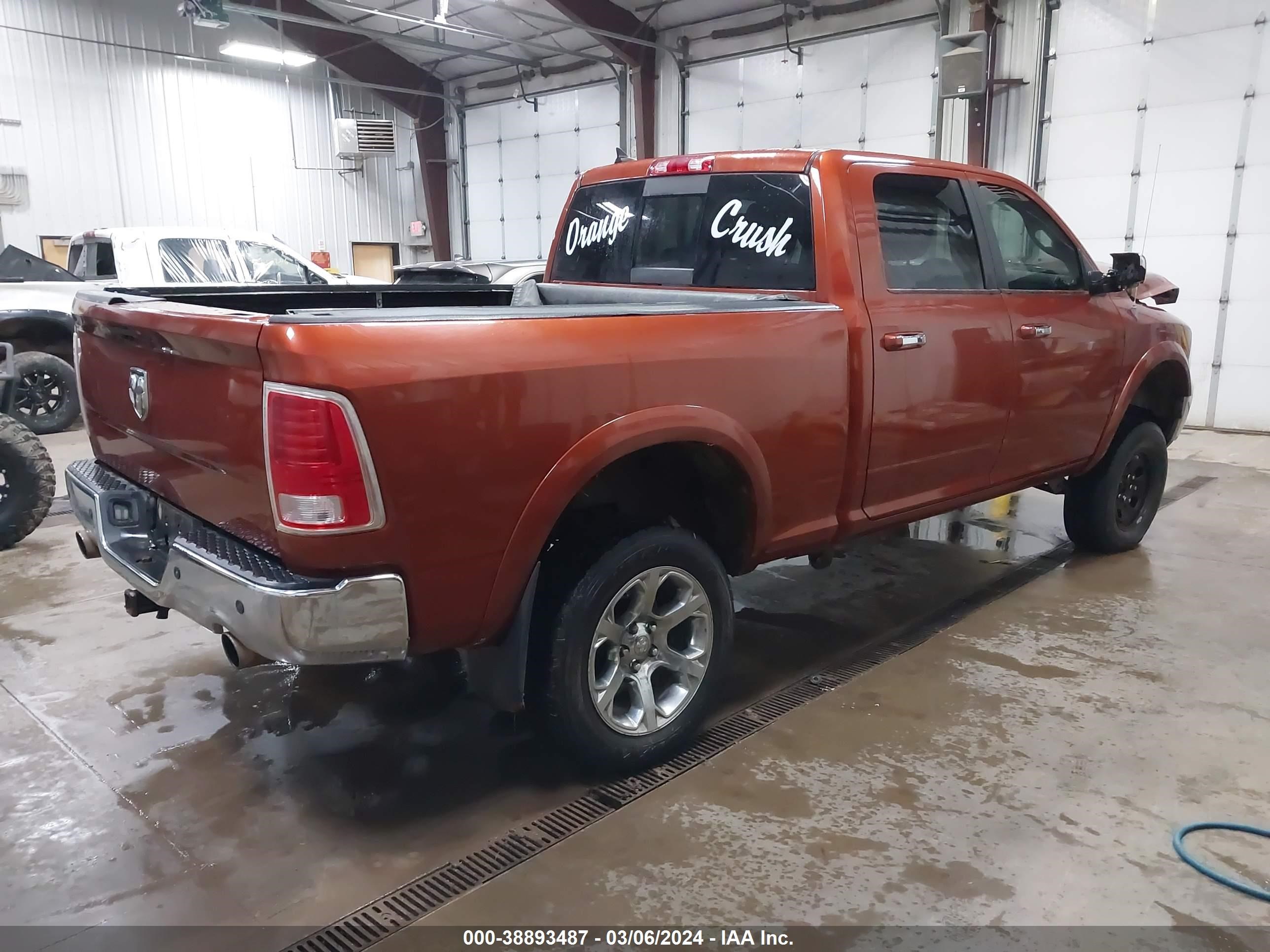 2013 Ram 1500 Laramie vin: 1C6RR7VT0DS699351