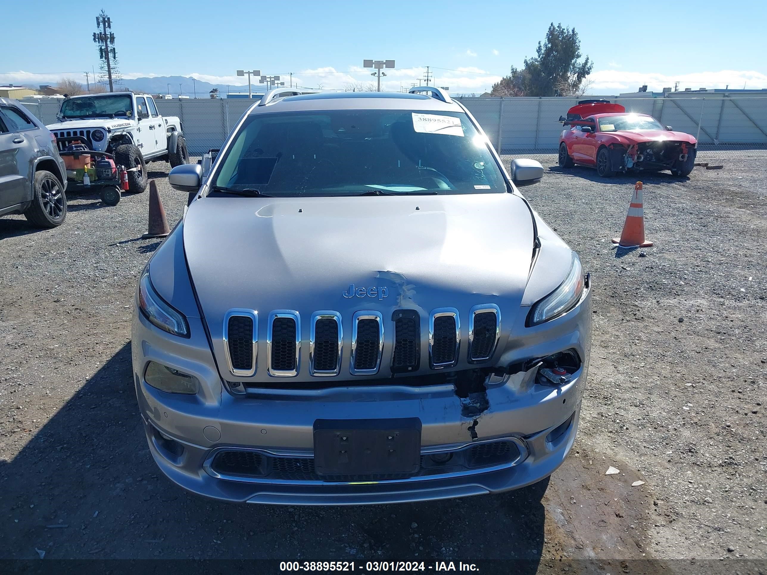 2017 Jeep Cherokee Overland Fwd vin: 1C4PJLJB3HD214708