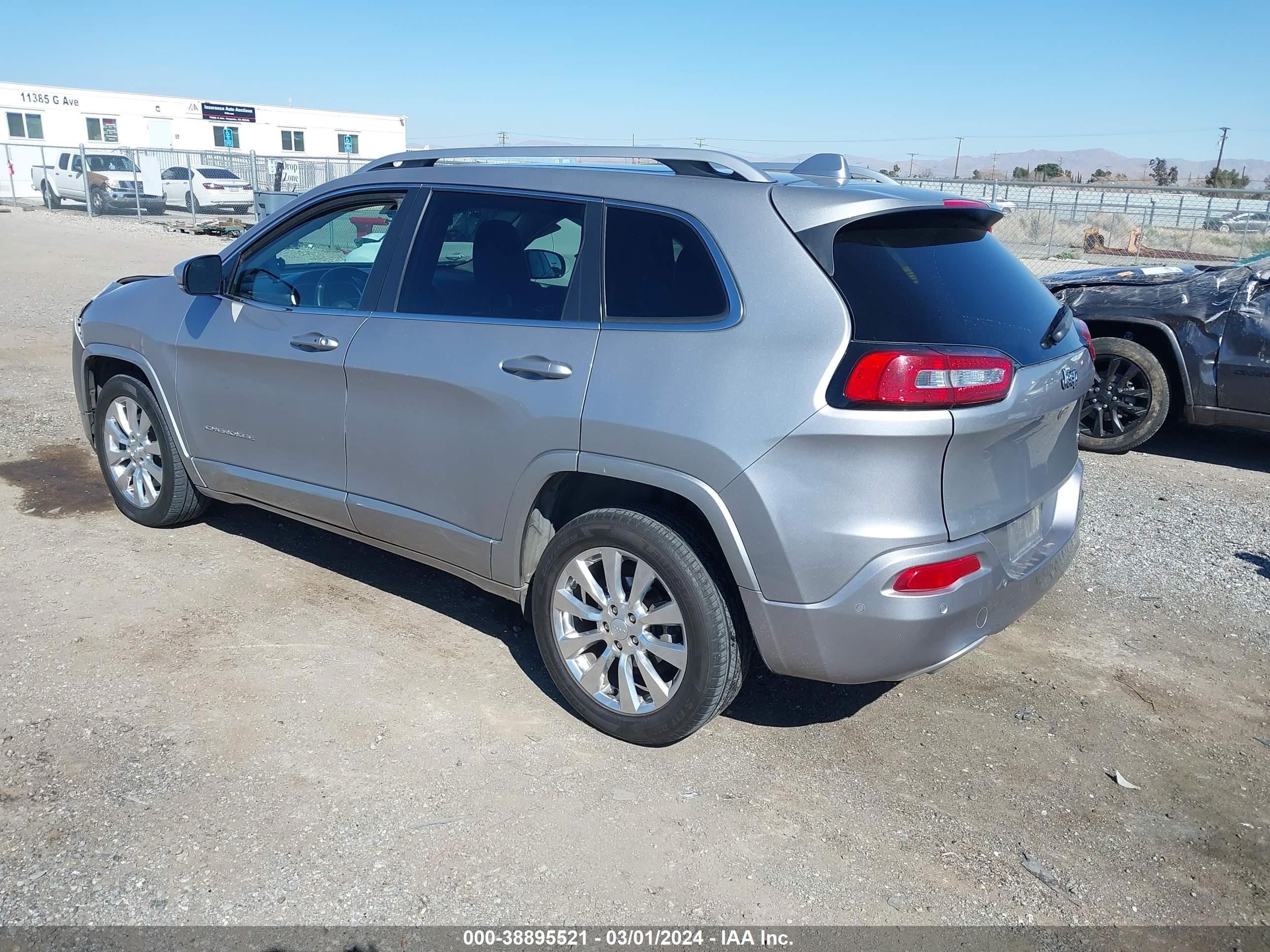 2017 Jeep Cherokee Overland Fwd vin: 1C4PJLJB3HD214708