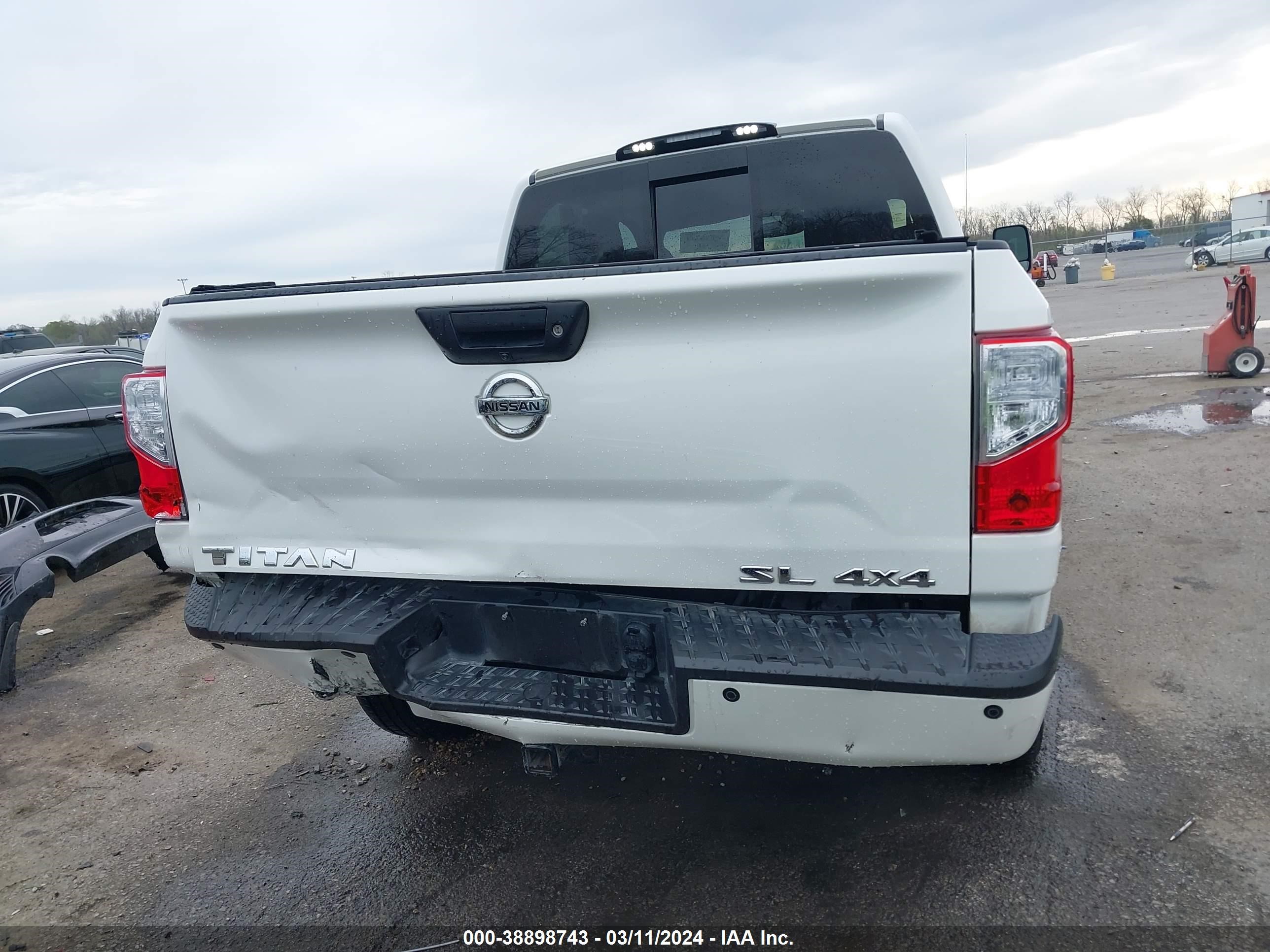 2018 Nissan Titan Sl vin: 1N6AA1E5XJN550030