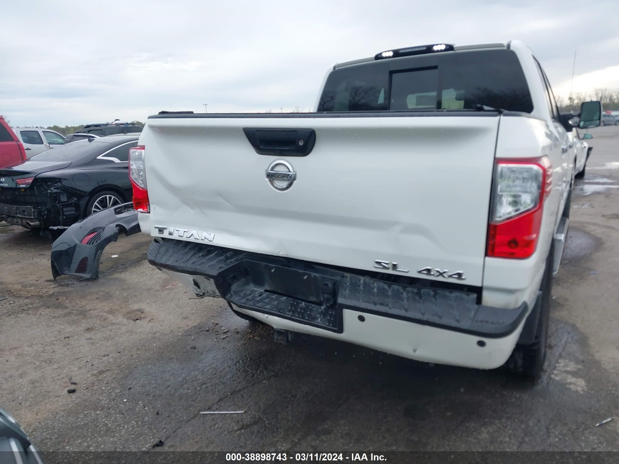 2018 Nissan Titan Sl vin: 1N6AA1E5XJN550030