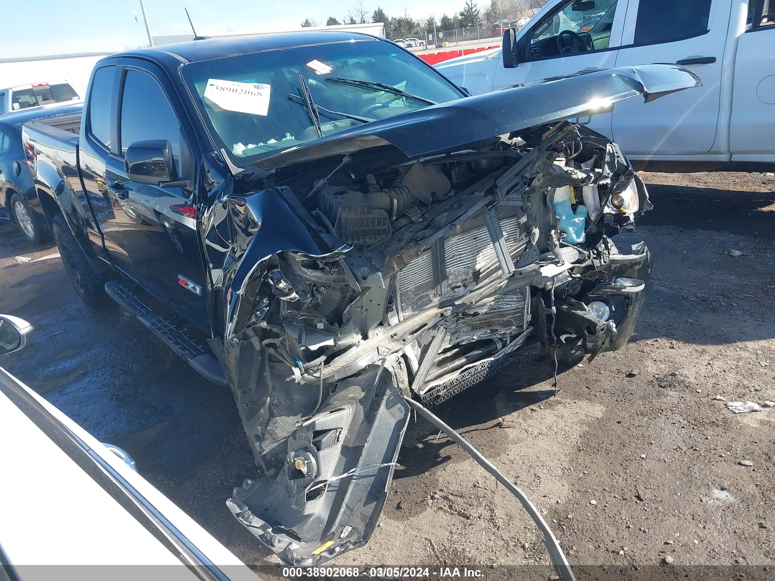 2018 Chevrolet Colorado Z71 vin: 1GCHTDEN5J1271427