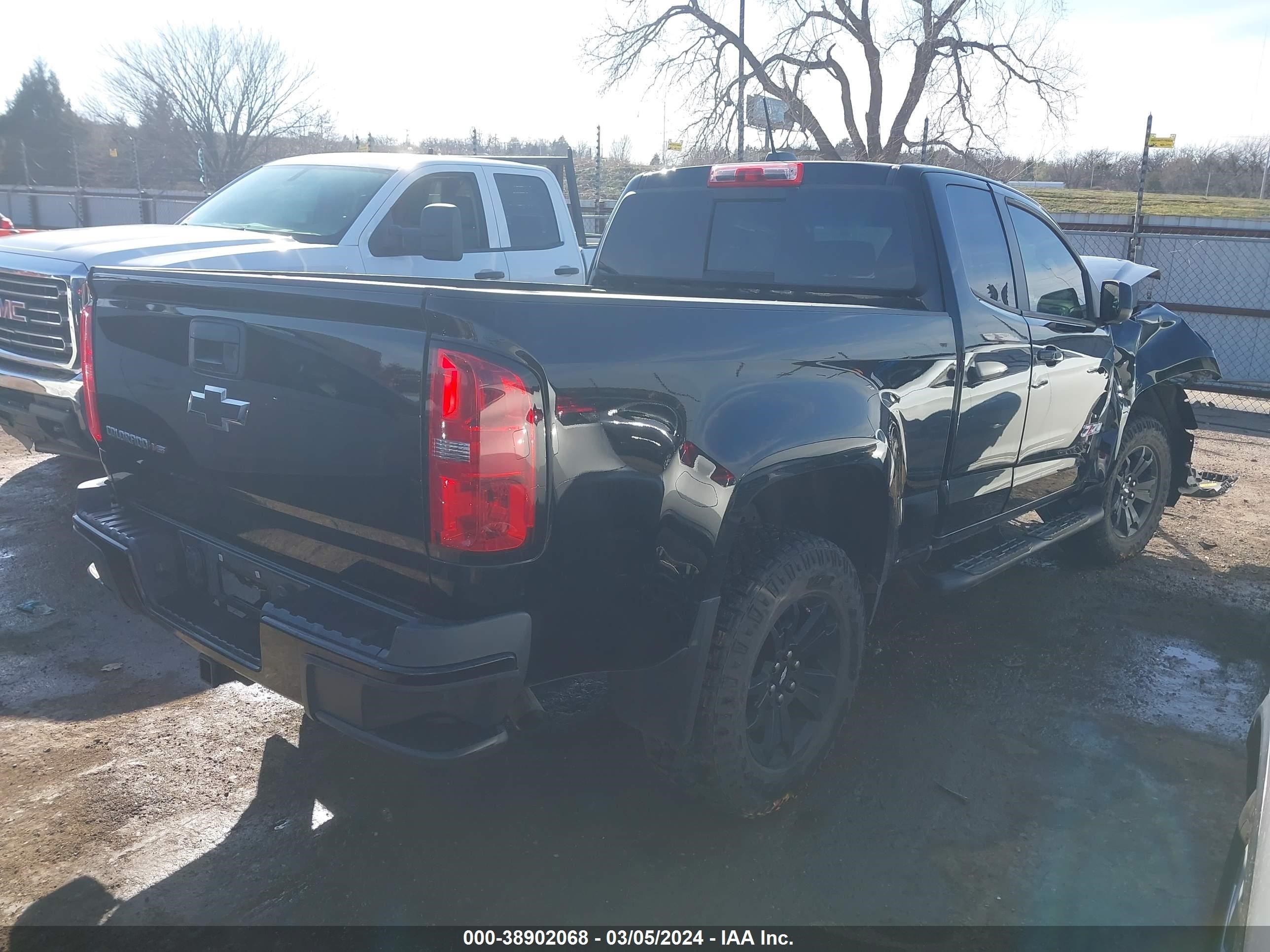 2018 Chevrolet Colorado Z71 vin: 1GCHTDEN5J1271427