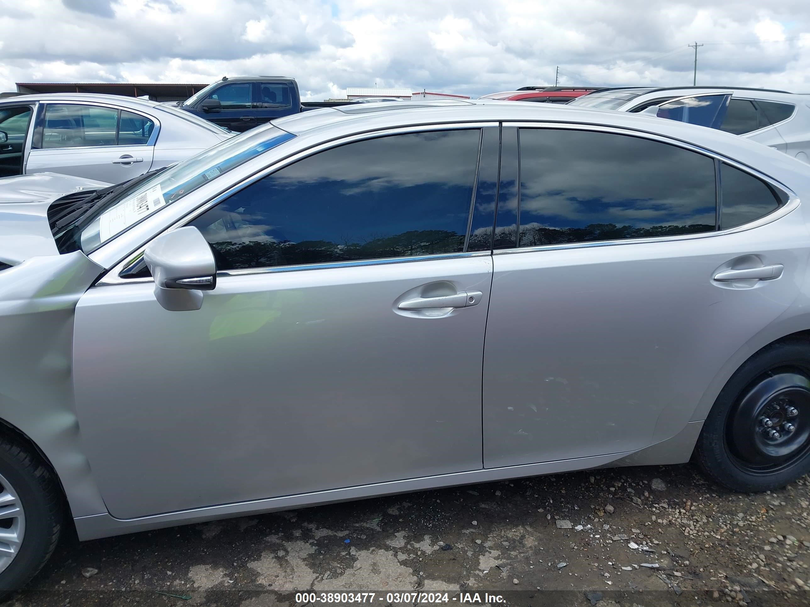 2014 Lexus Es 350 vin: JTHBK1GG5E2138509