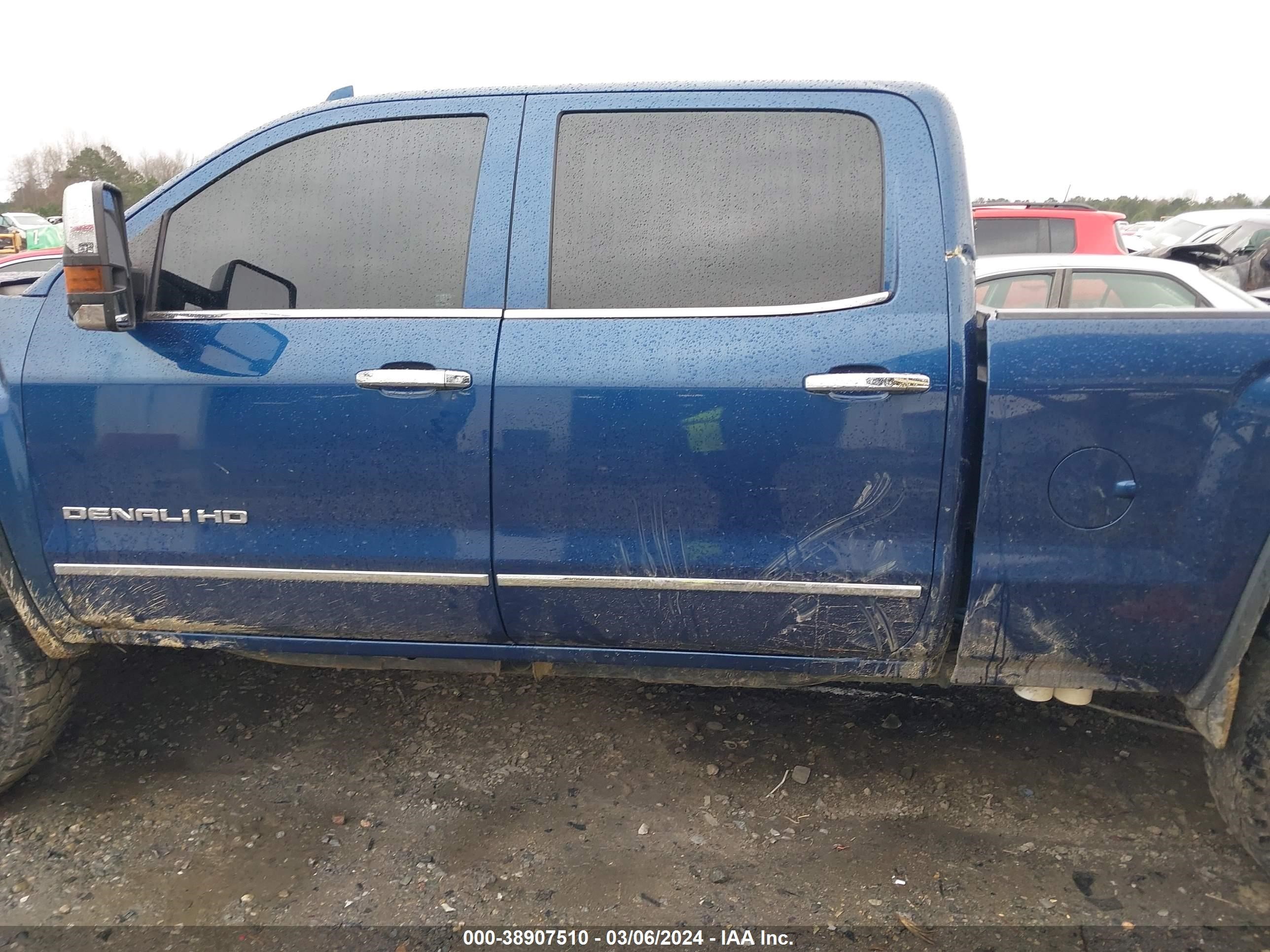 2015 GMC Sierra 2500Hd Denali vin: 1GT120E80FF624738