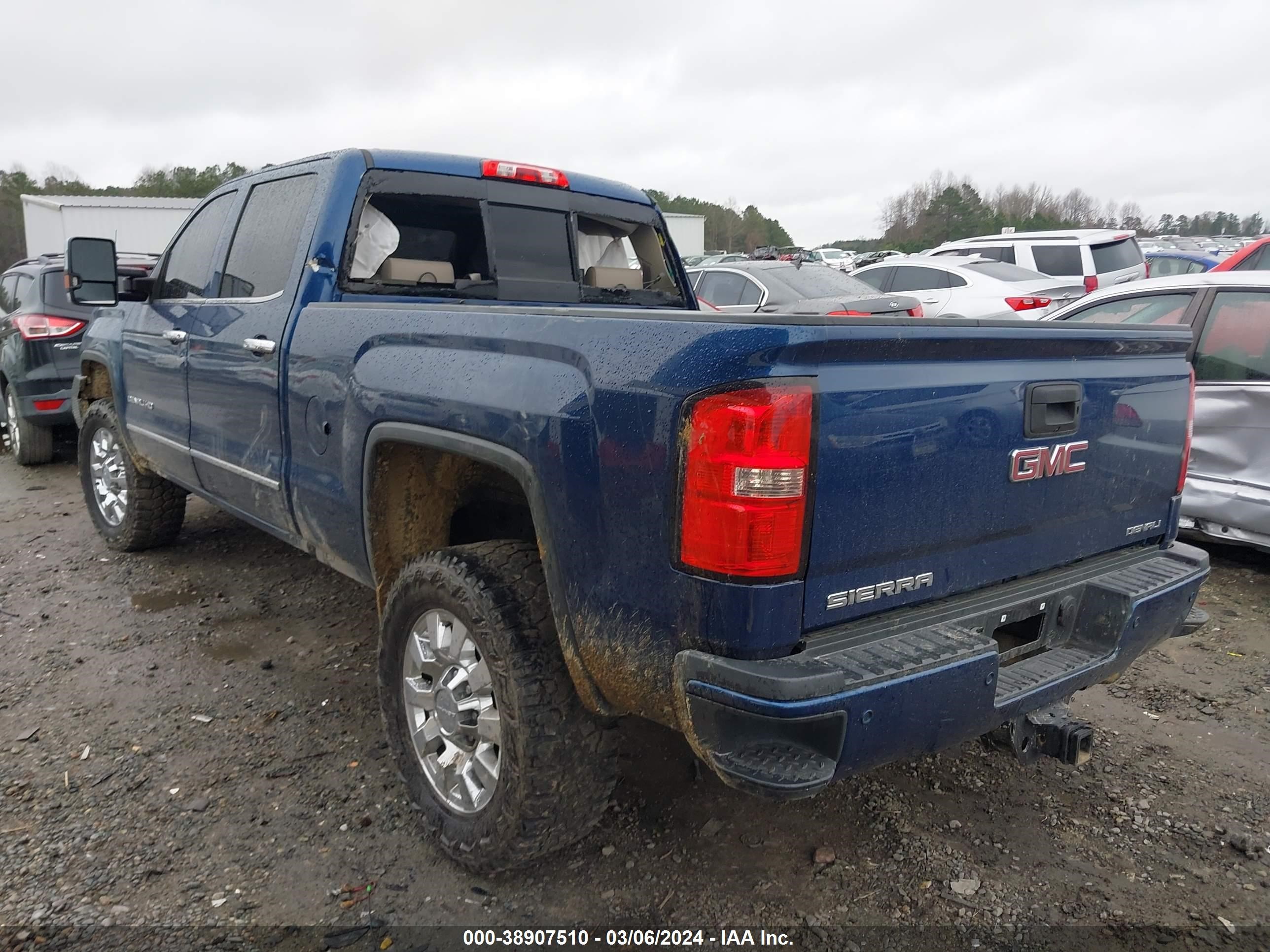 2015 GMC Sierra 2500Hd Denali vin: 1GT120E80FF624738