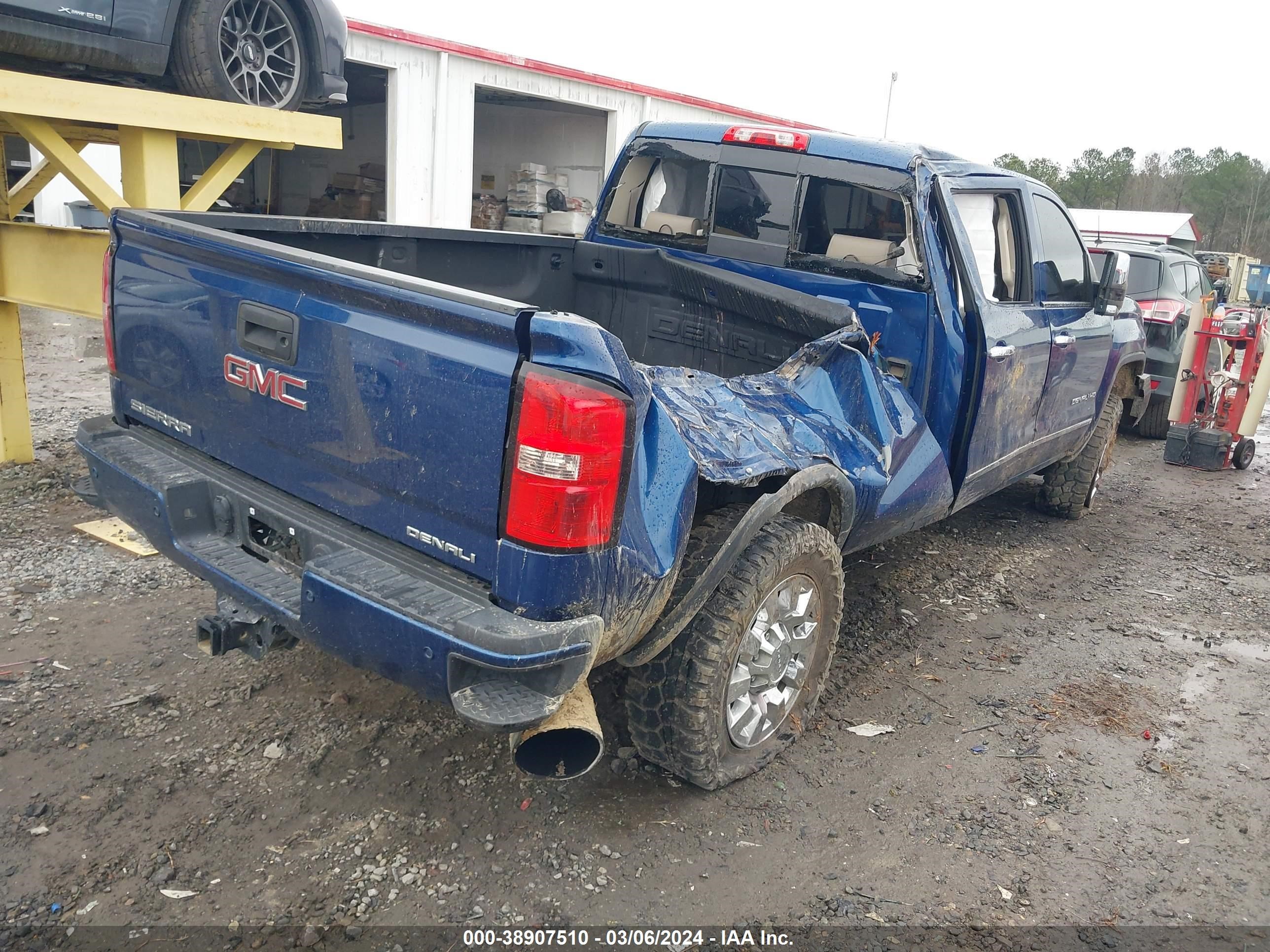 2015 GMC Sierra 2500Hd Denali vin: 1GT120E80FF624738