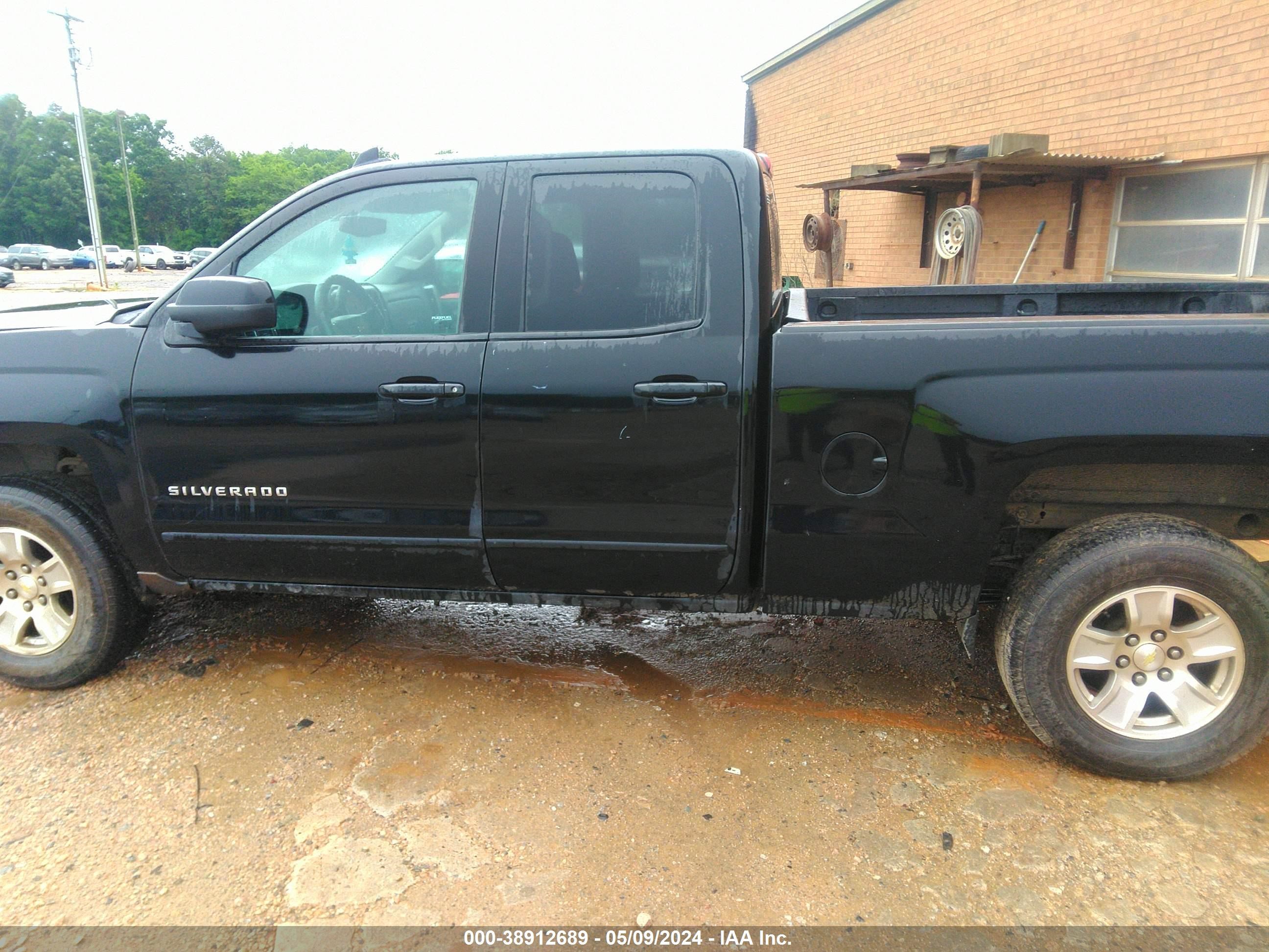 2015 Chevrolet Silverado 1500 1Lt vin: 1GCVKREH8FZ352010